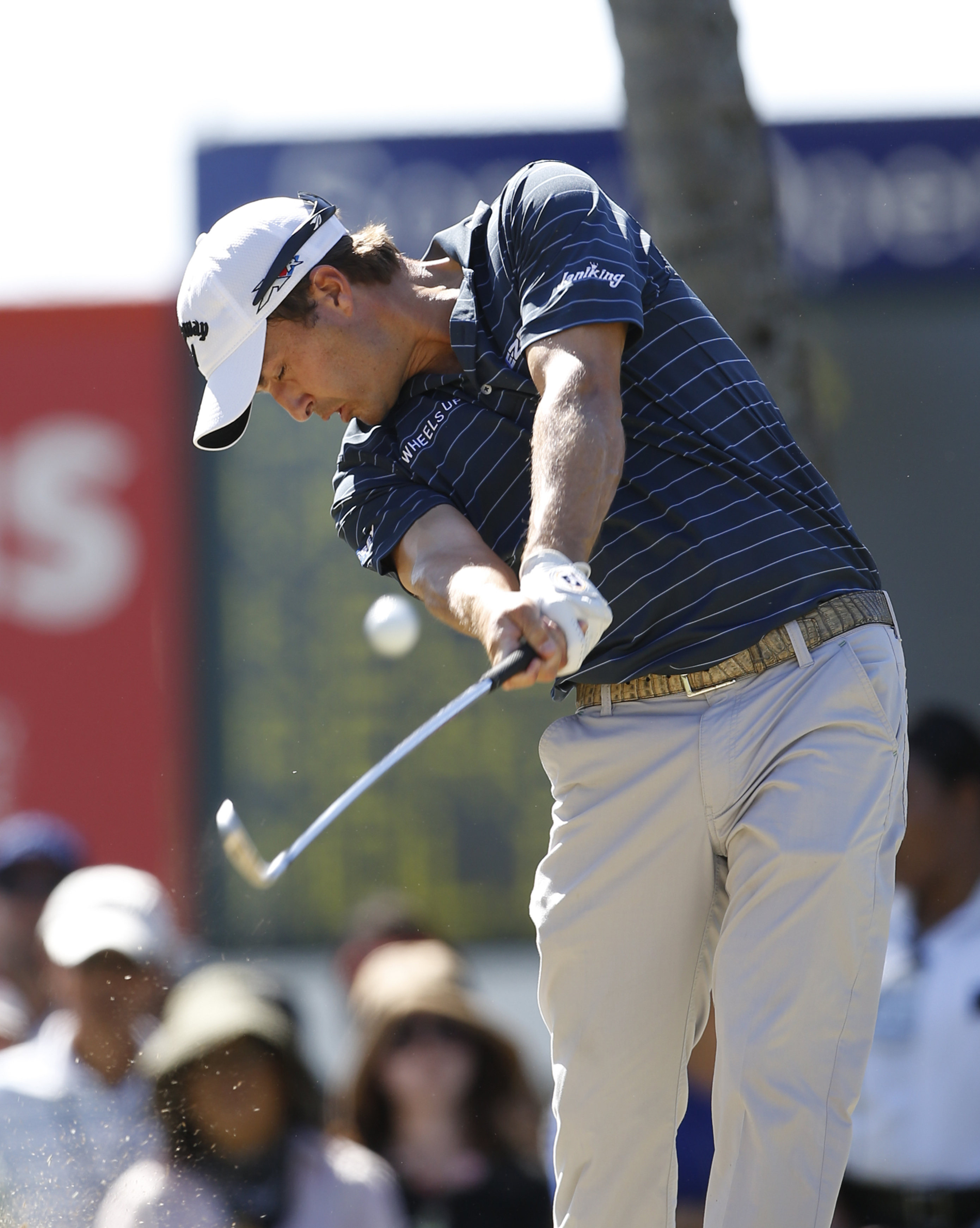 Gomez wins Sony Open in a playoff over Snedeker