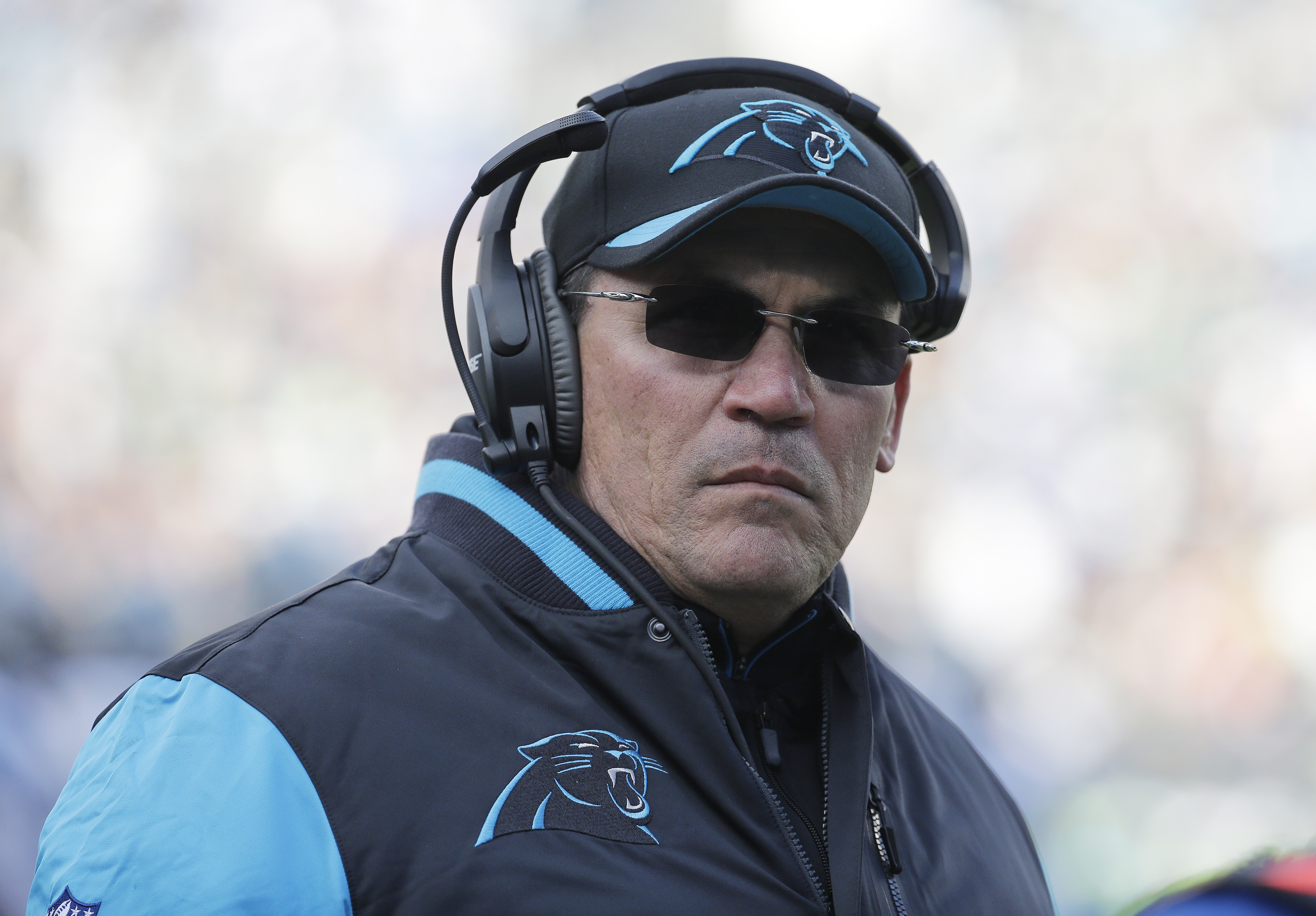 Panthers coach Rivera bans hoverboards at team's stadium