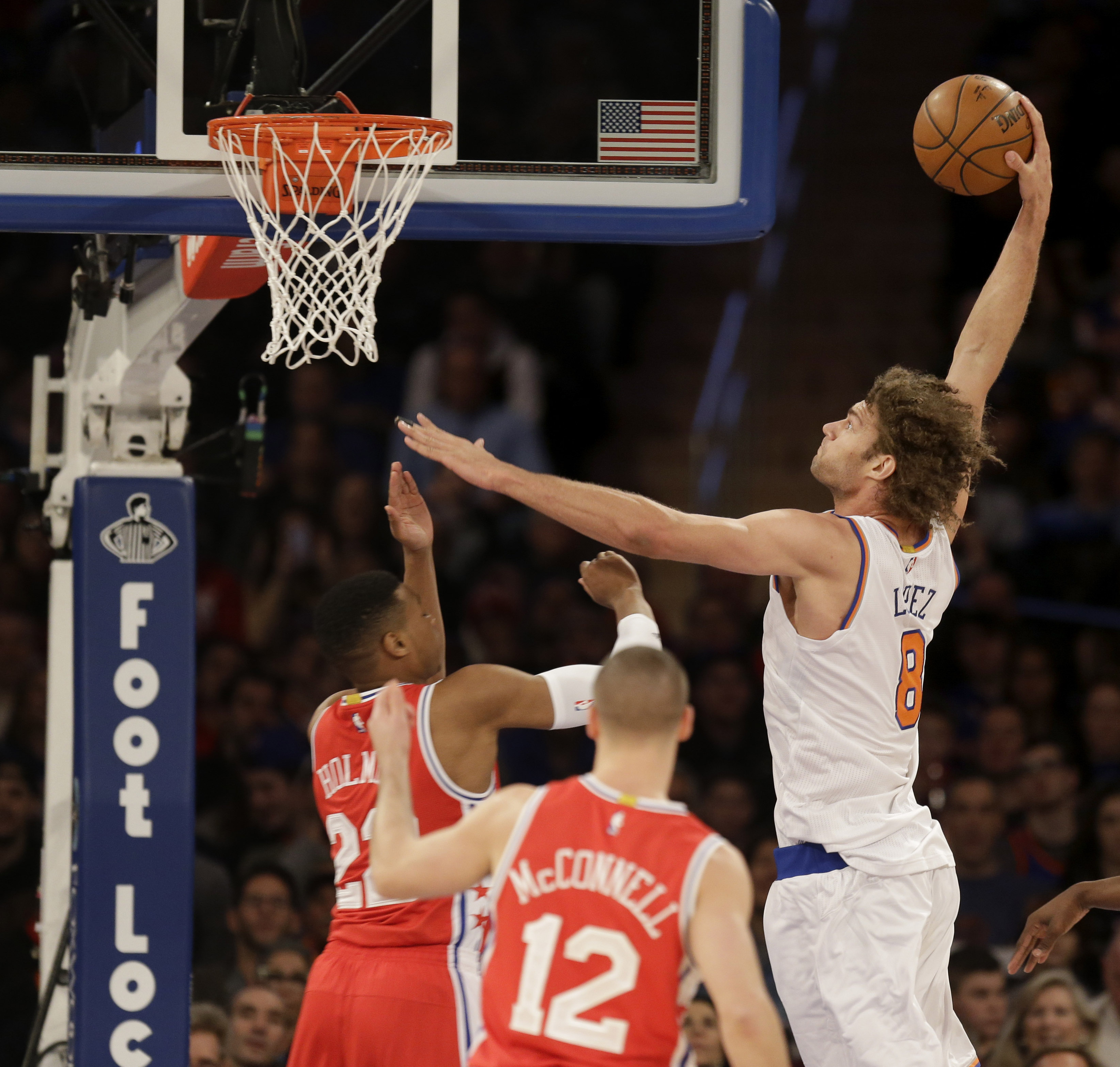 Anthony ties it in regulation, Knicks beat 76ers in 2 OTs
