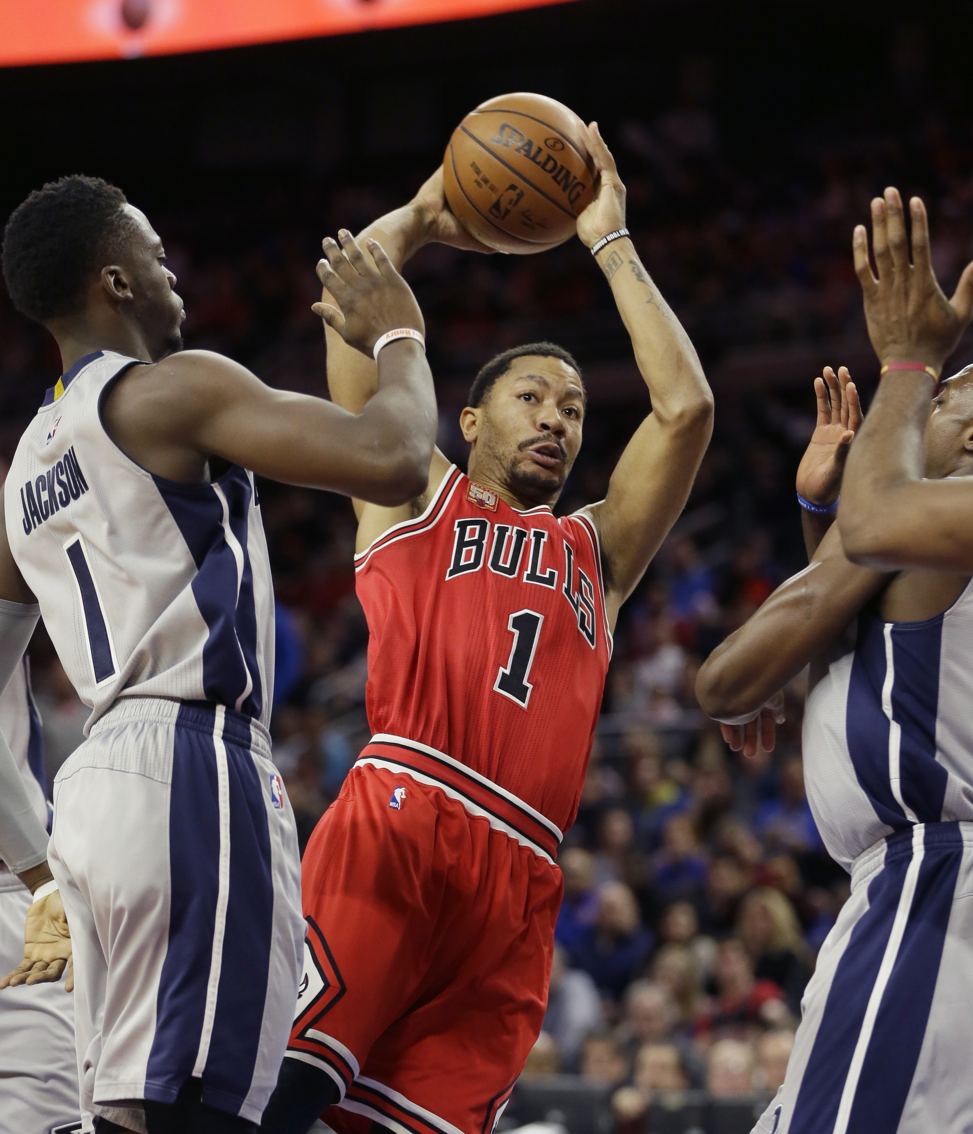 Pistons lose cool, Bulls take advantage in 111-101 win