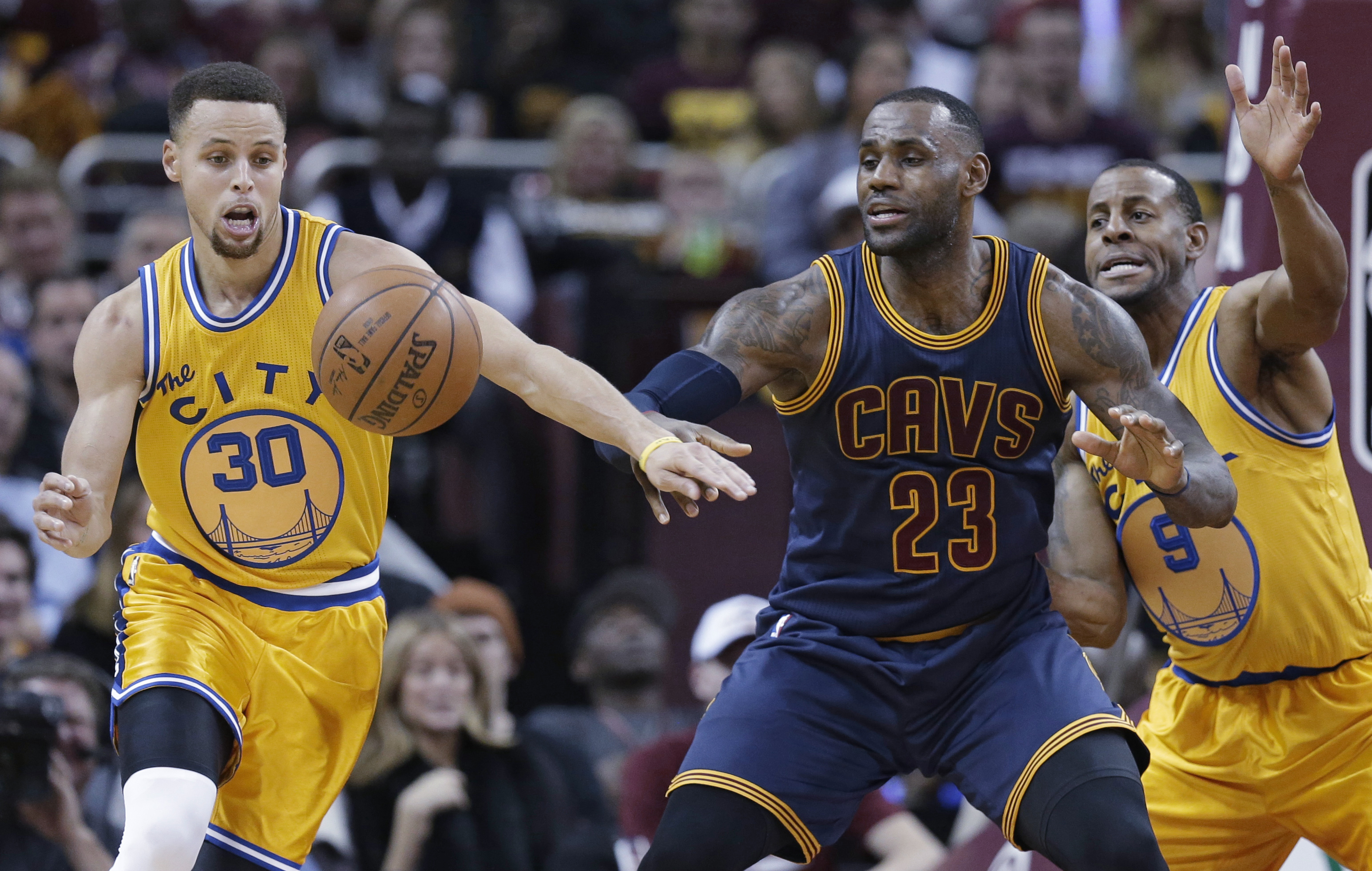 Golden Statement: Curry, Warriors demolish Cavaliers 132-98