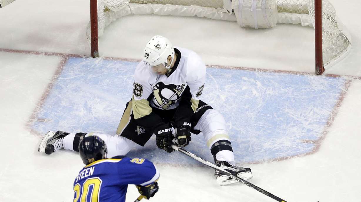 Stastny has goal and 3 assists, Blues beat Penguins 5-2
