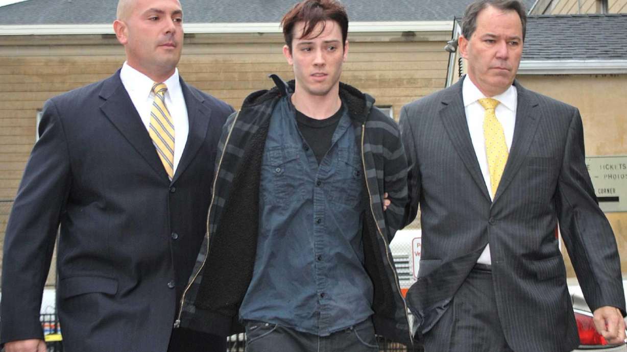 NY man goes on trial in chain-reaction crash that killed cop