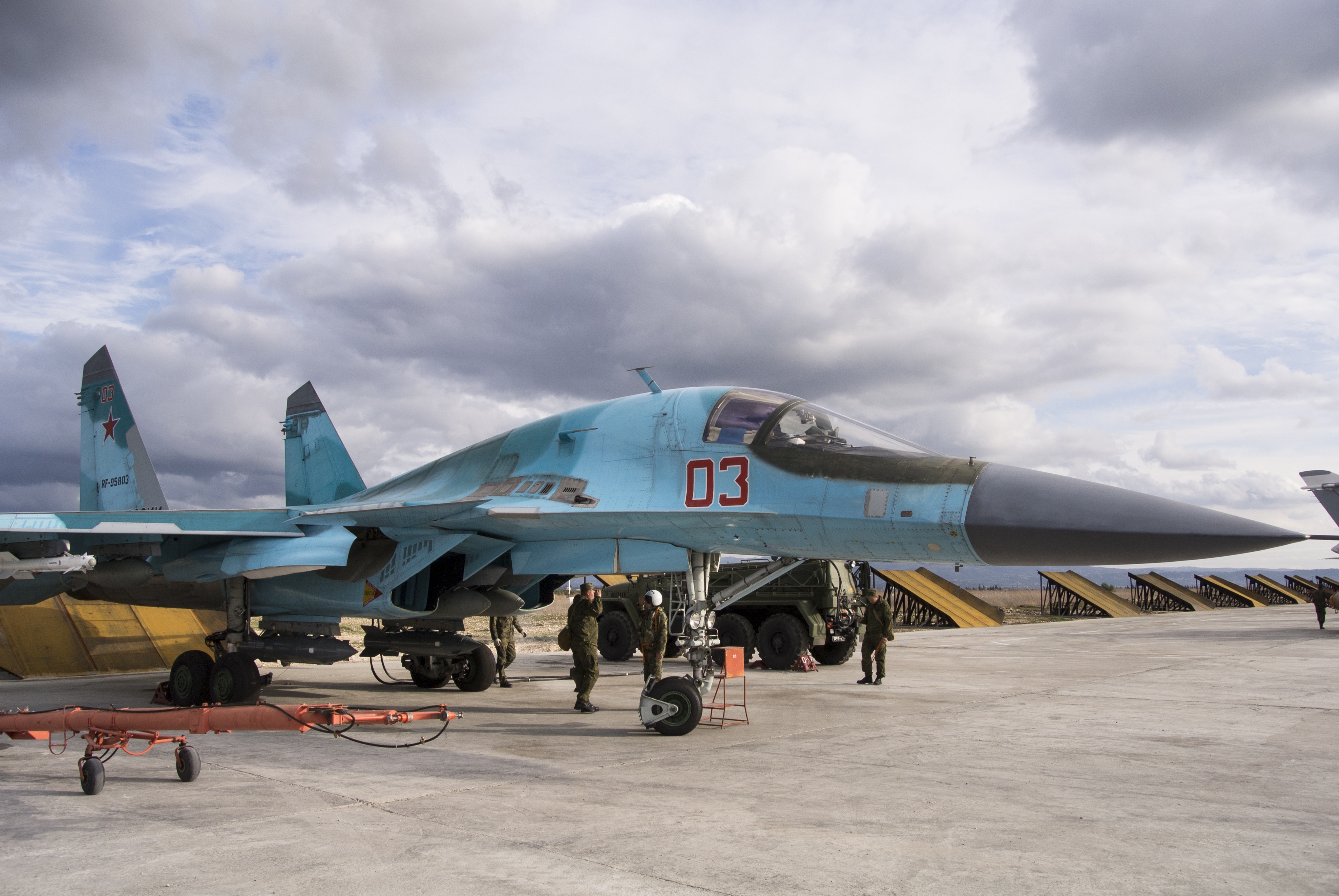 Russia displays naval might off Syria's Mediterranean coast
