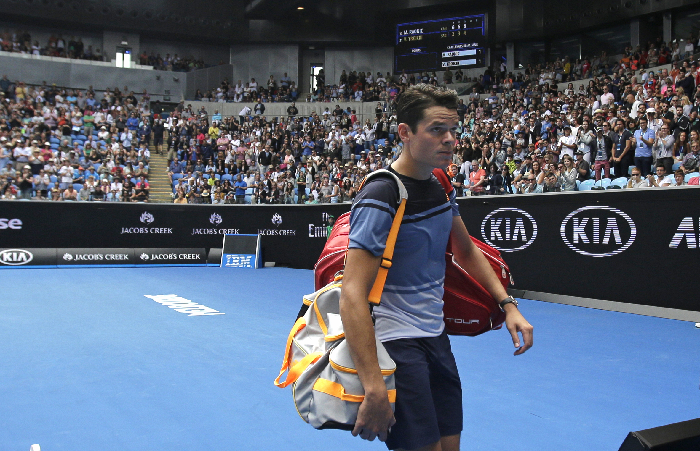 Raonic dedicates Melbourne win to Canadian shooting victims