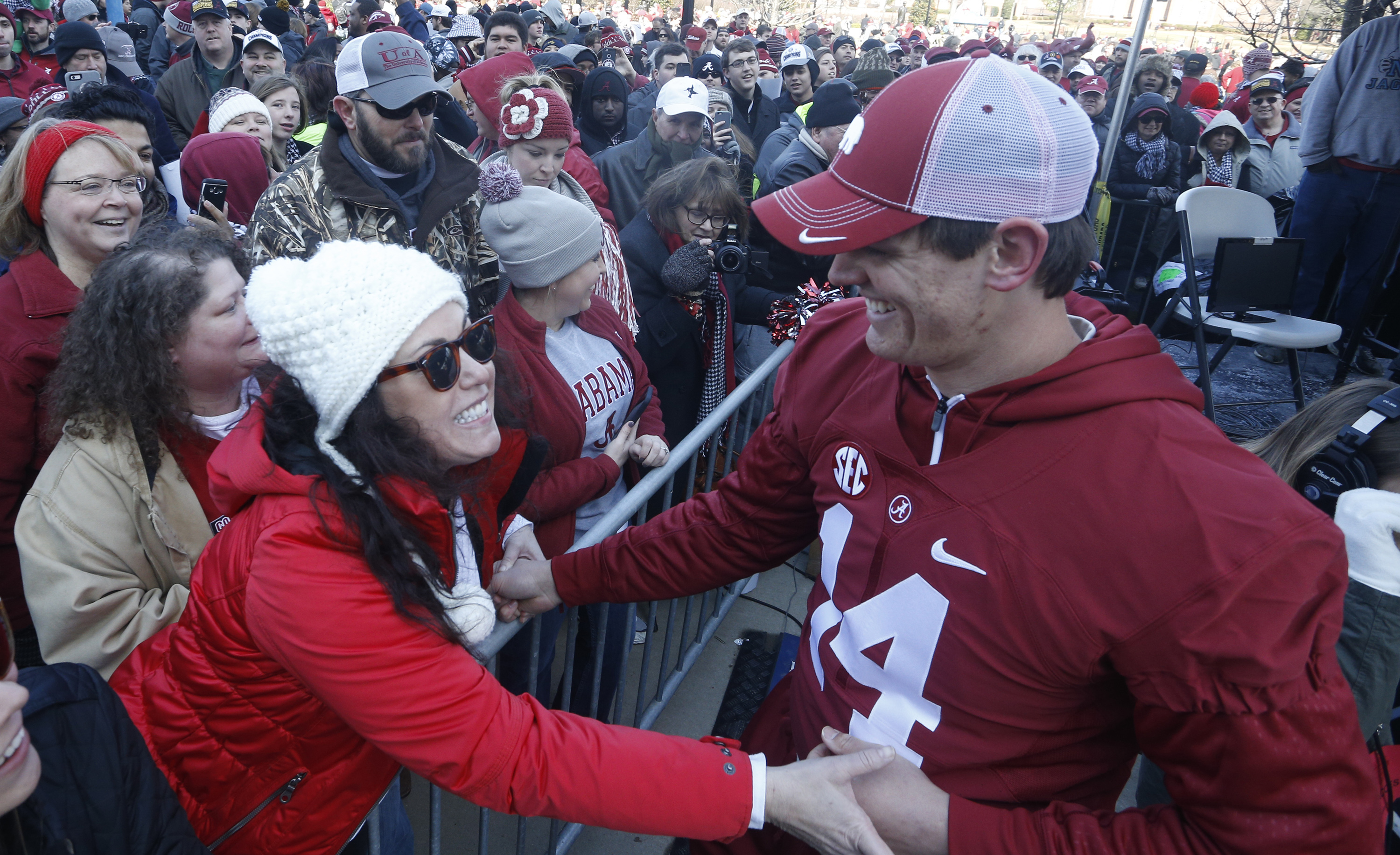 Thousands celebrate Alabama national football title