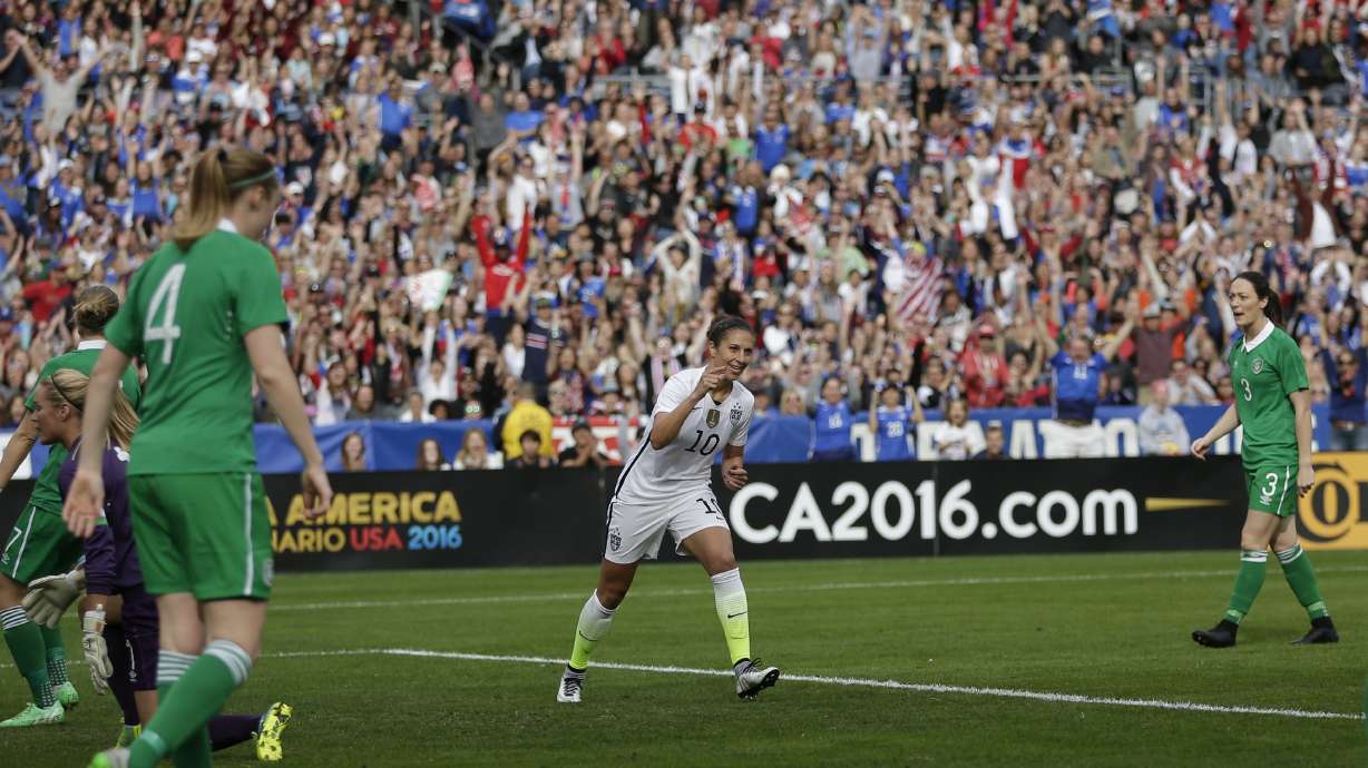 Lloyd's hat trick lifts US past Ireland, 5-0