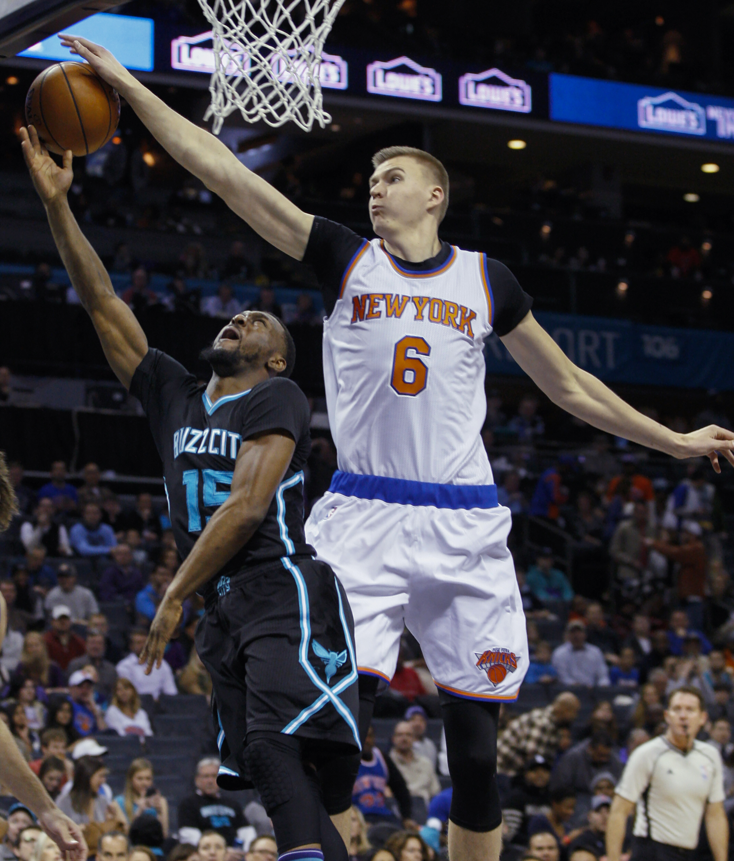 Lin, Walker lead Hornets past Knicks 97-84