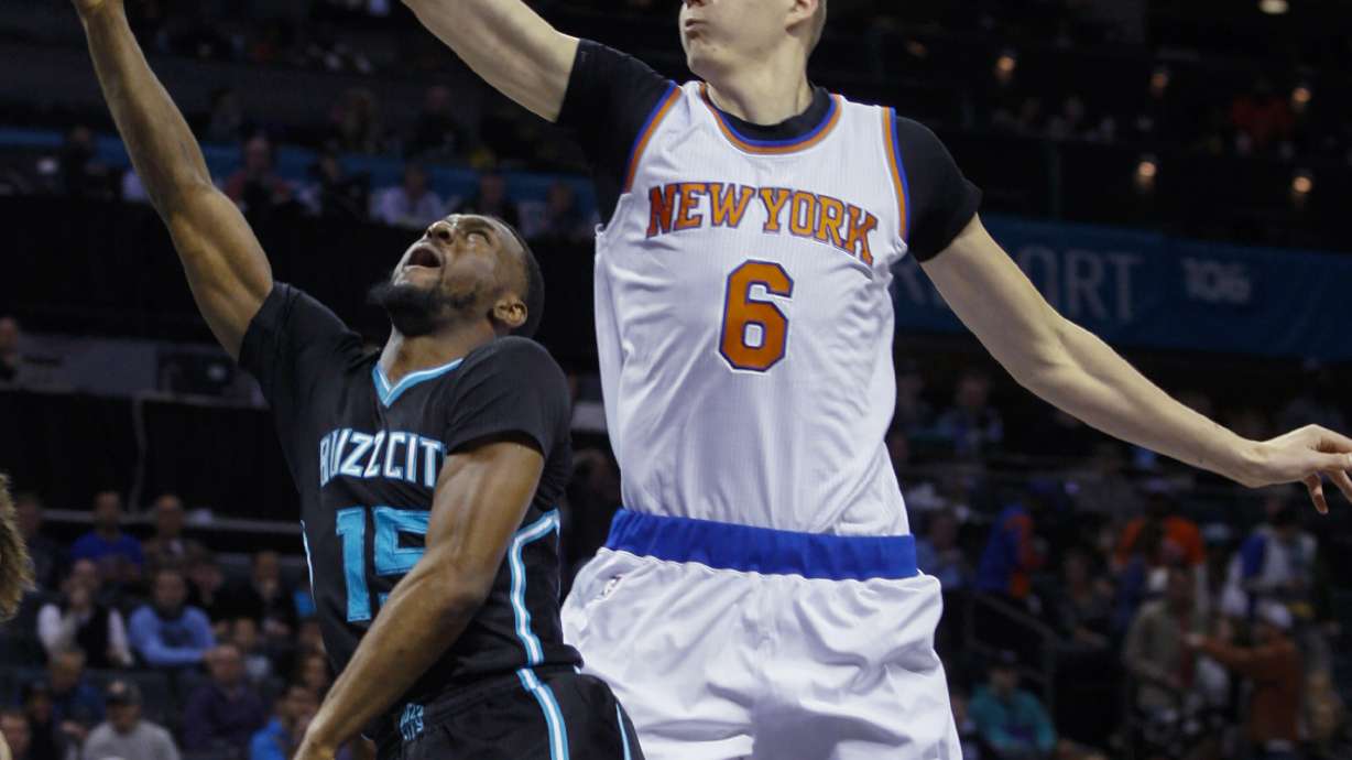 Lin, Walker lead Hornets past Knicks 97-84