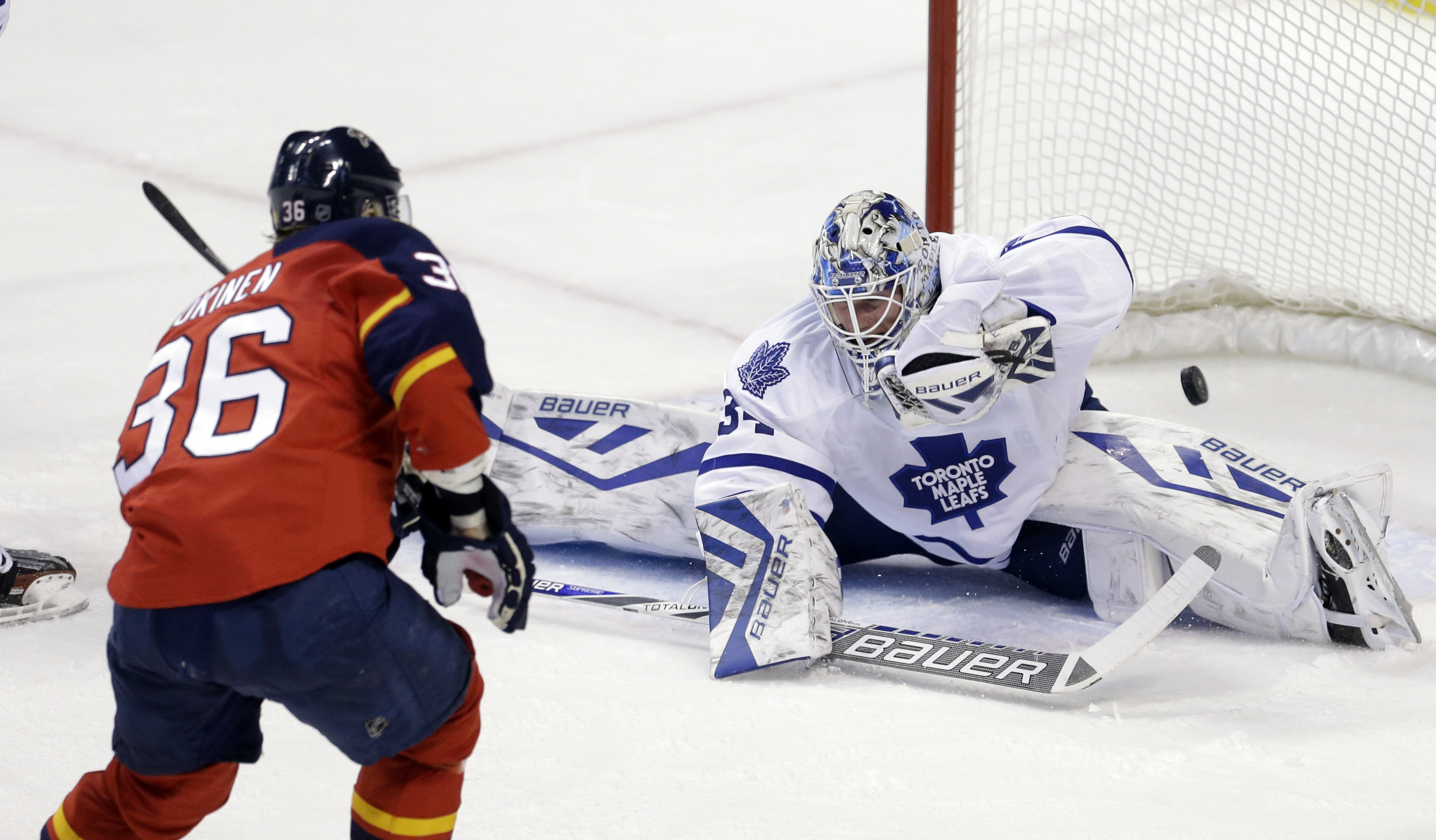 Barkov scores on contract day, Panthers beat Maple Leafs 5-1