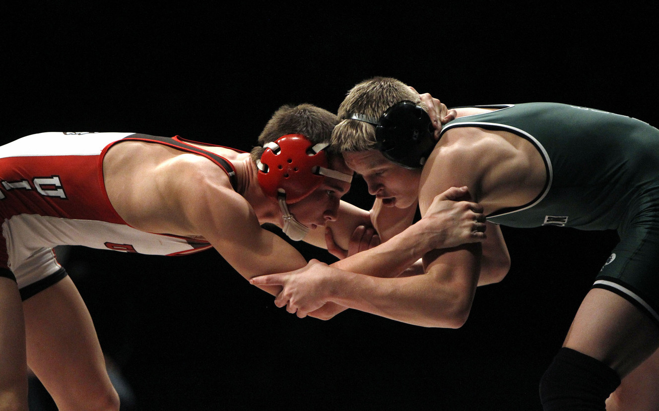 Standouts Tomlinson, Coonis to lead Uintah wrestling into first 4A State Duals