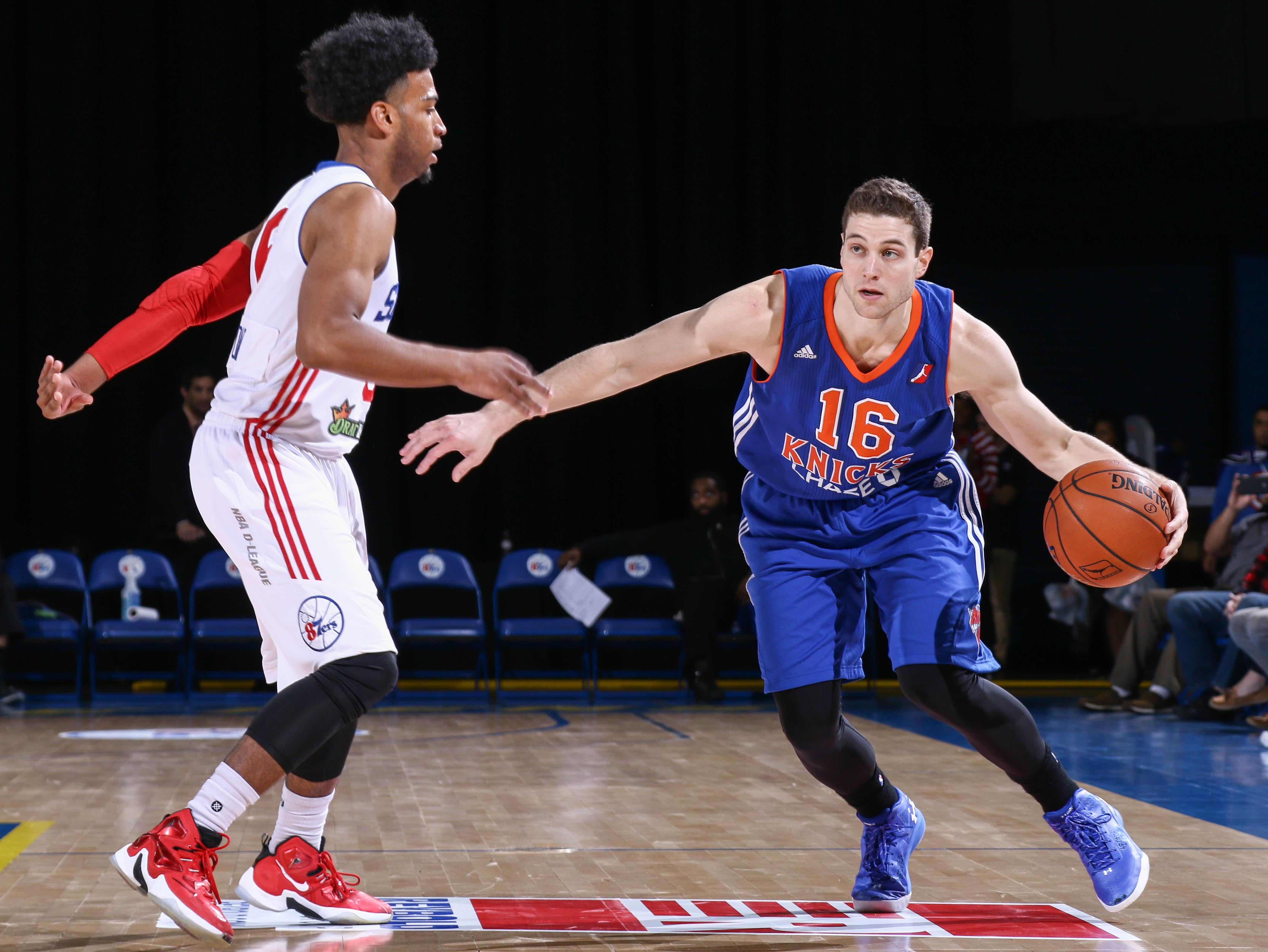 Jimmer Fredette (16) dribbles down court as Delaware 87ers Guard Gary Talton (6) defends in the second half of a NBA D-league regular season basketball game between the Delaware 87ers and the Westchester Knicks Saturday Dec, 26, 2015 at The Bob Carpenter Sports Convocation Center in Newark, DEL (Cal Sport Media via AP Images)