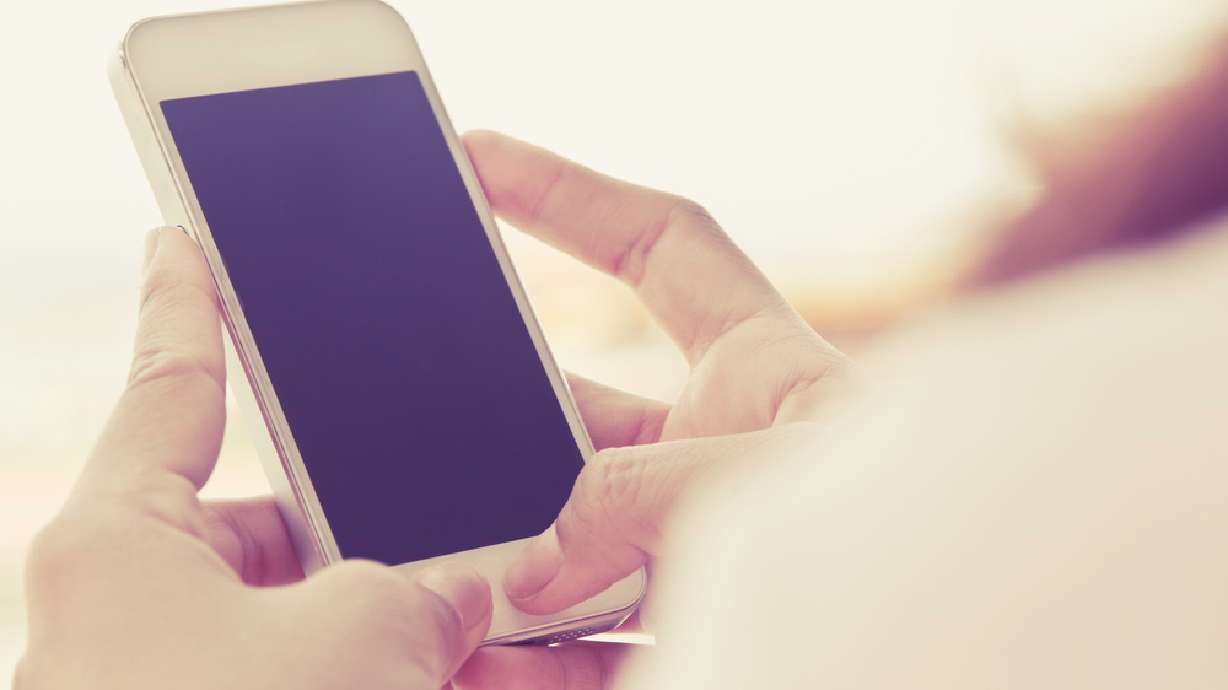 Fraudsters target taxpayers with phone scam