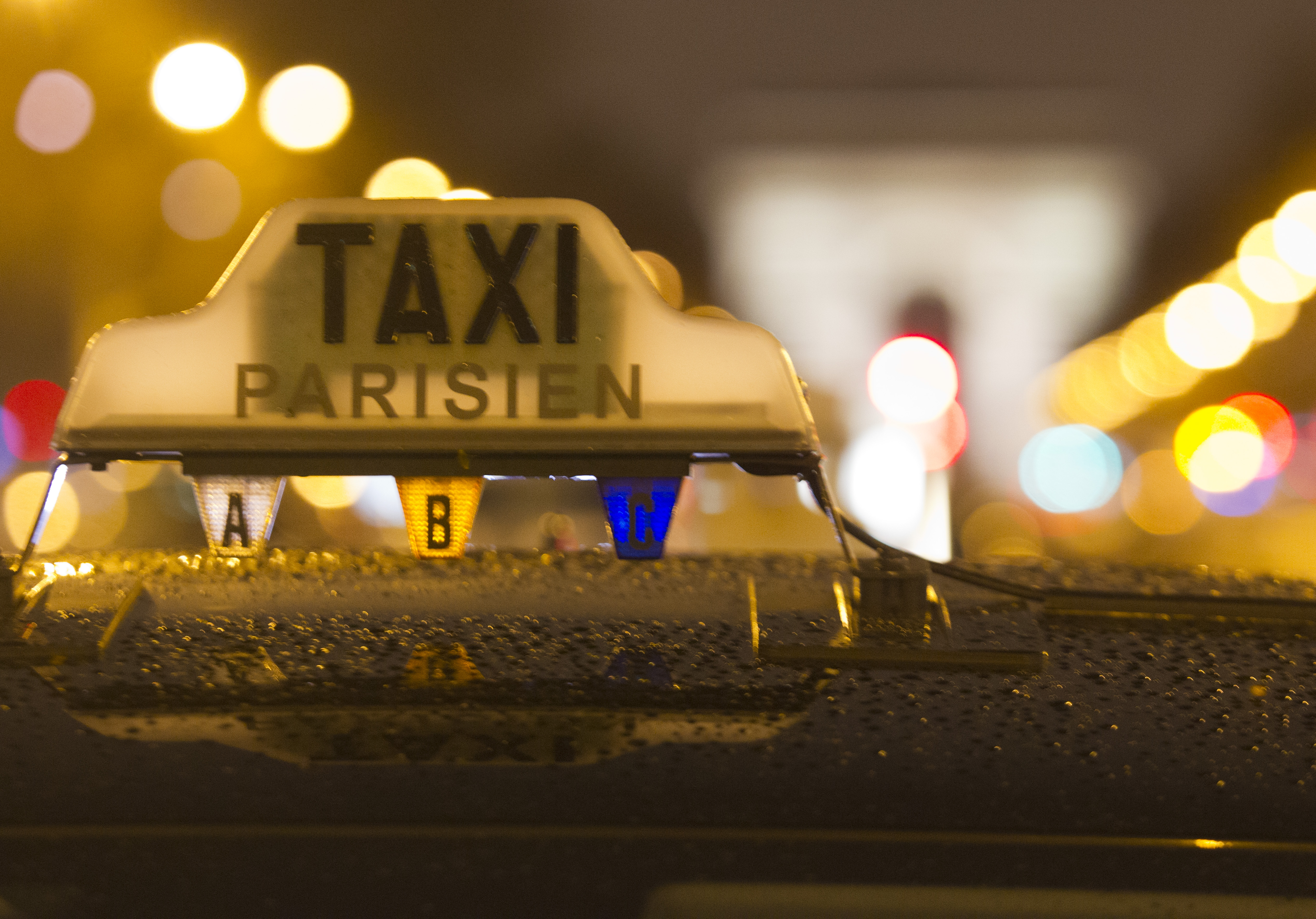 Paris taxi drivers protest for 3rd day