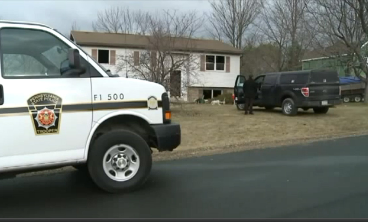 Couple robbed at gunpoint, home set ablaze; daughter missing