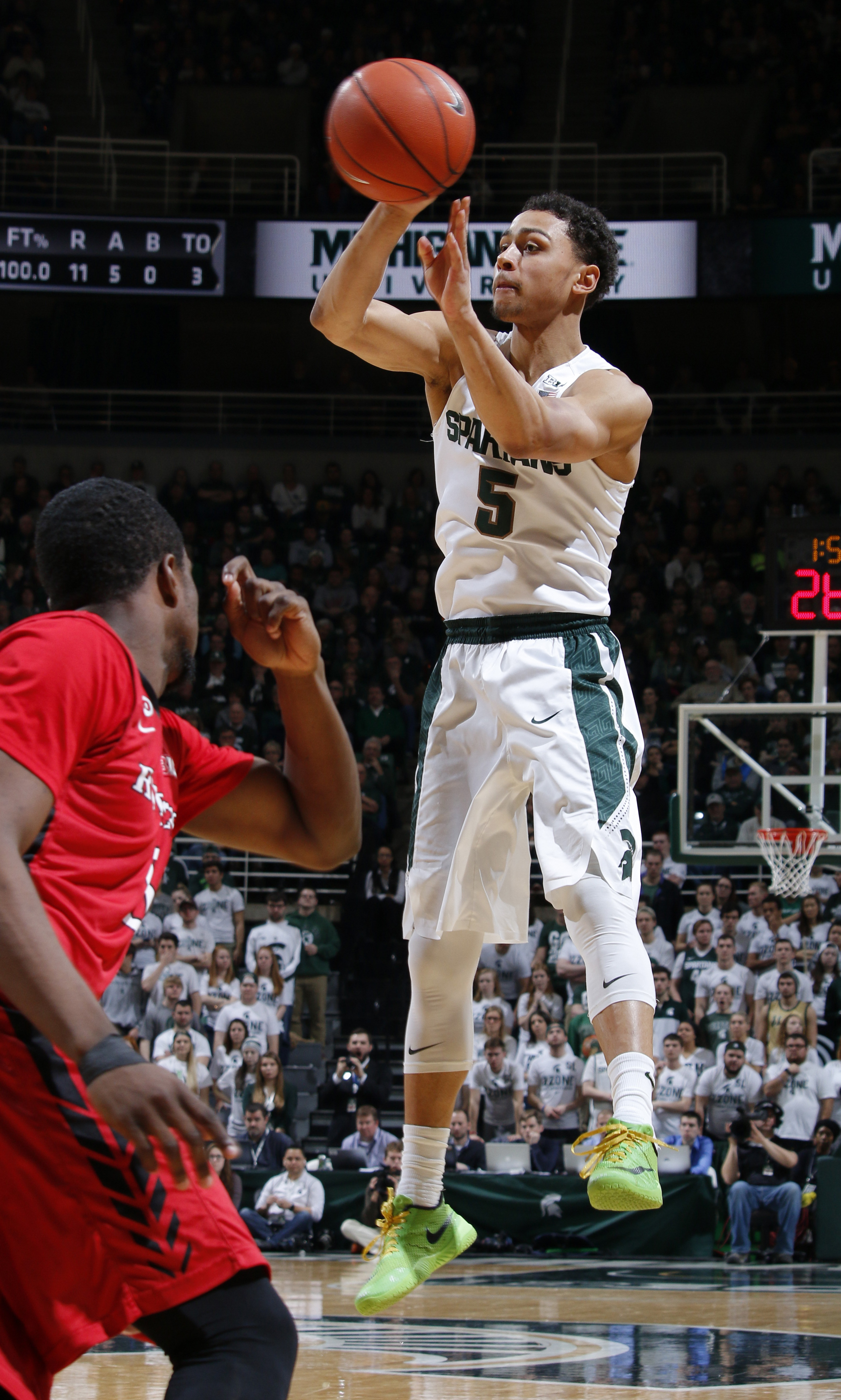 Michigan State makes 17 3-pointers in 96-62 win over Rutgers