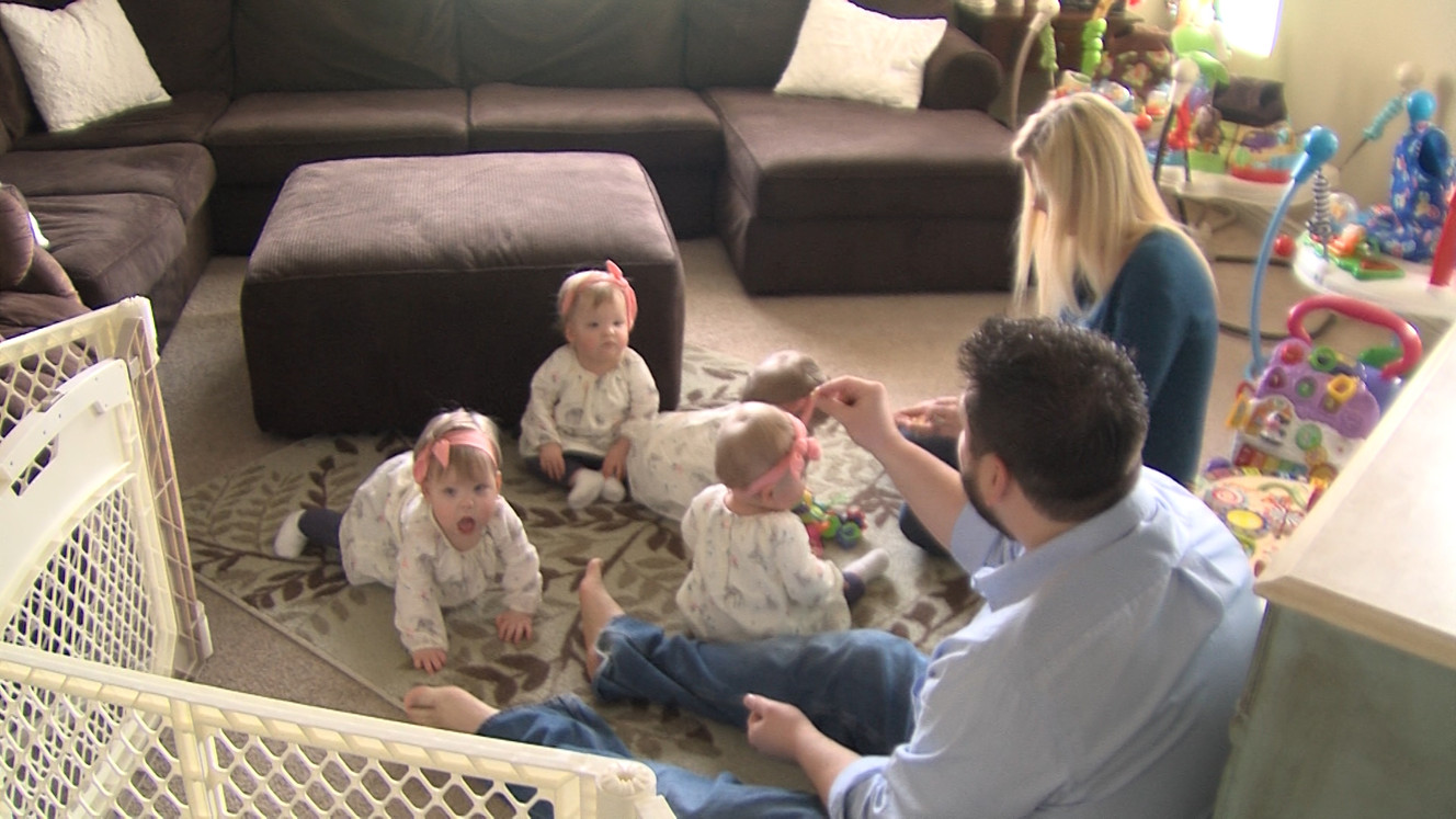 Snack time for the quadruplets. (Photo: Ray Boone, KSL-TV)