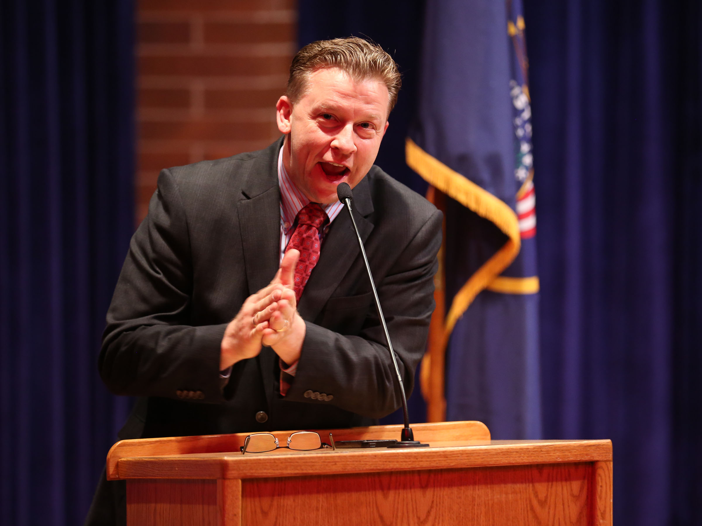 State senator wants Utah to declare pornography a public health crisis