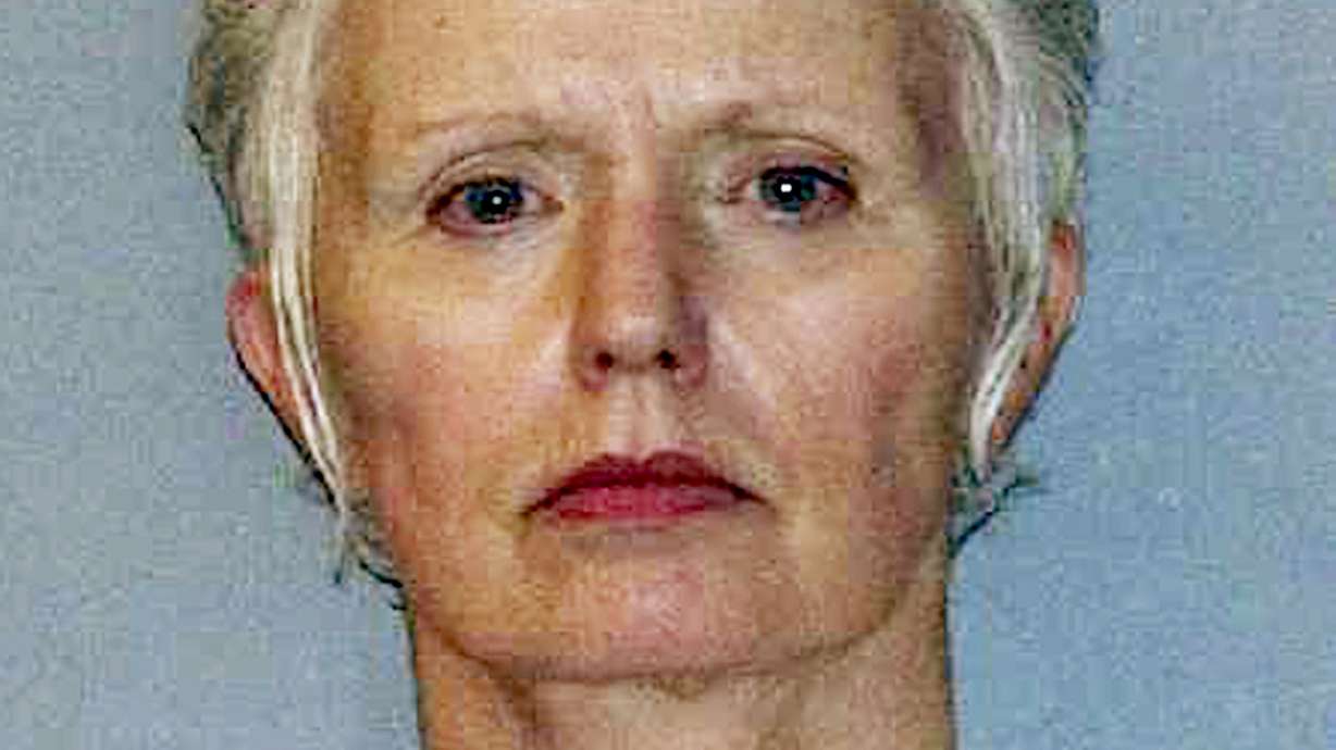 Boston mobster's longtime love pleads guilty to contempt