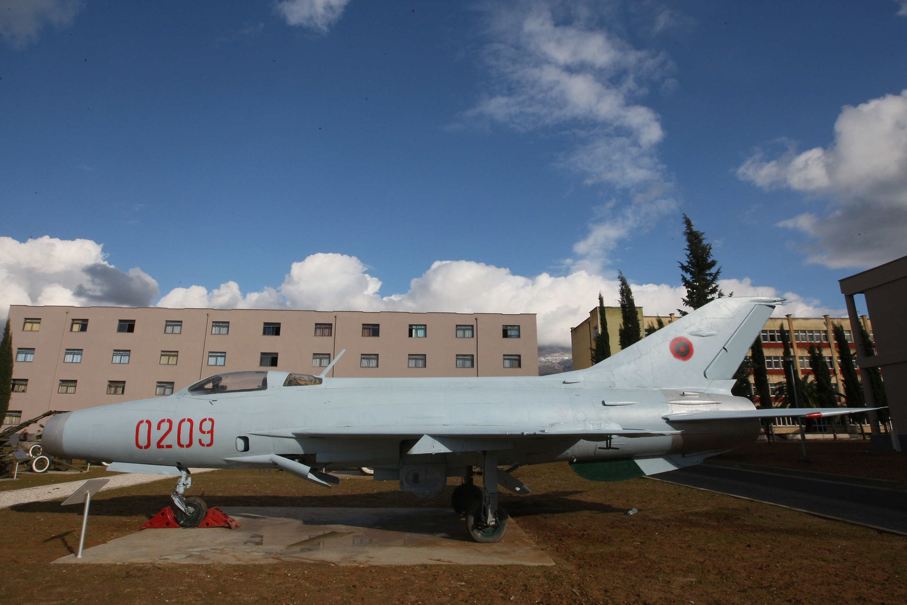 Albania to auction off old Eastern Bloc military aircraft