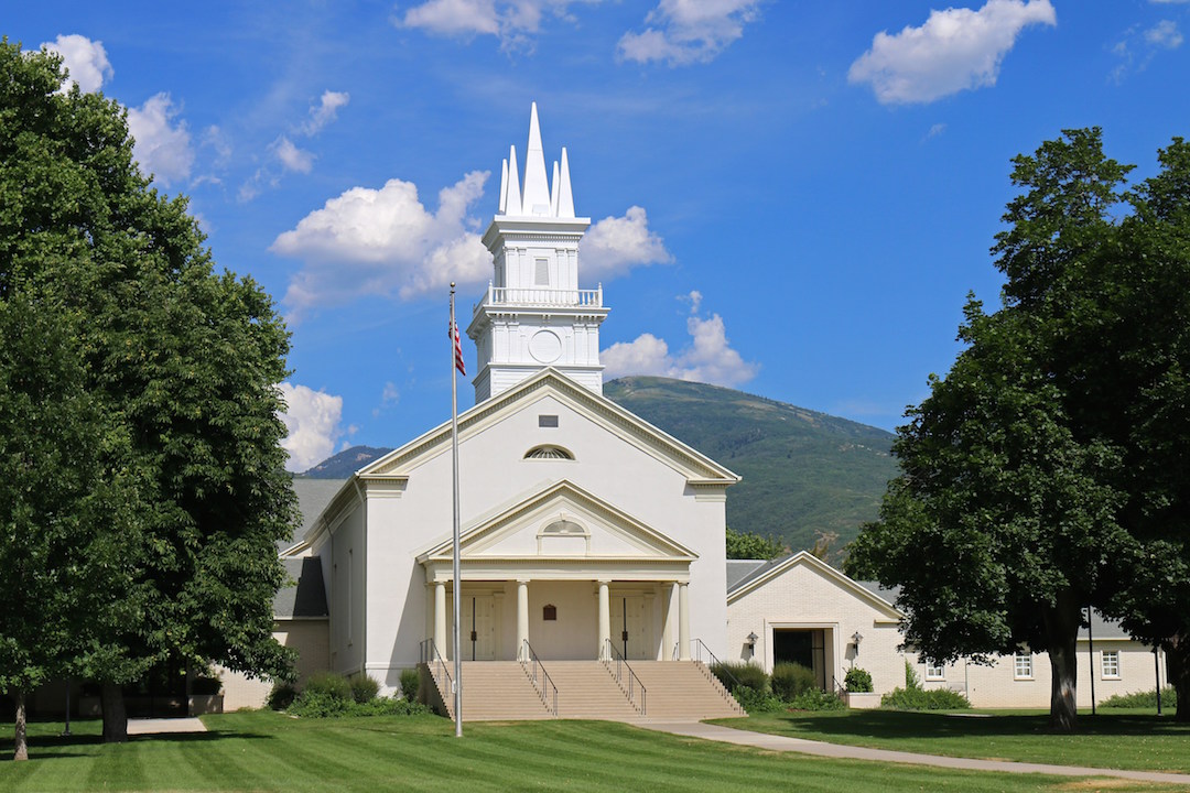 Photos: LDS temples, meetinghouses and tabernacles around the world
