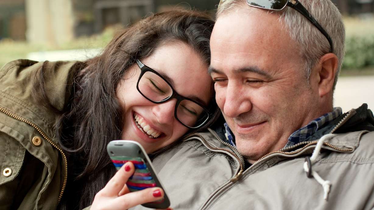 5 ways to stay connected to young adult children