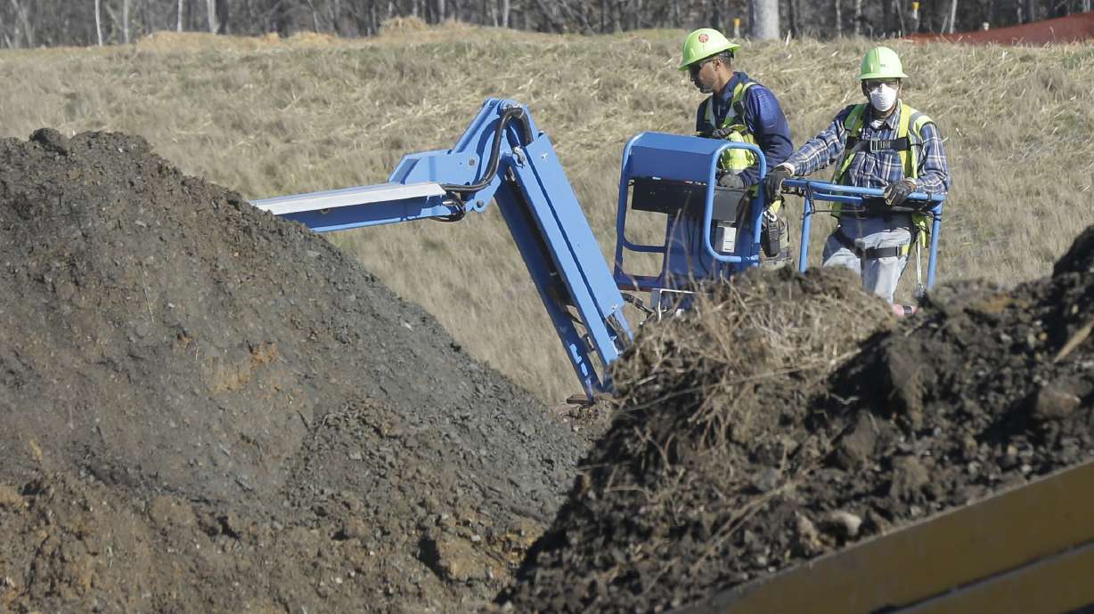 Costs of closing, cleaning toxic coal ash pits grows clearer