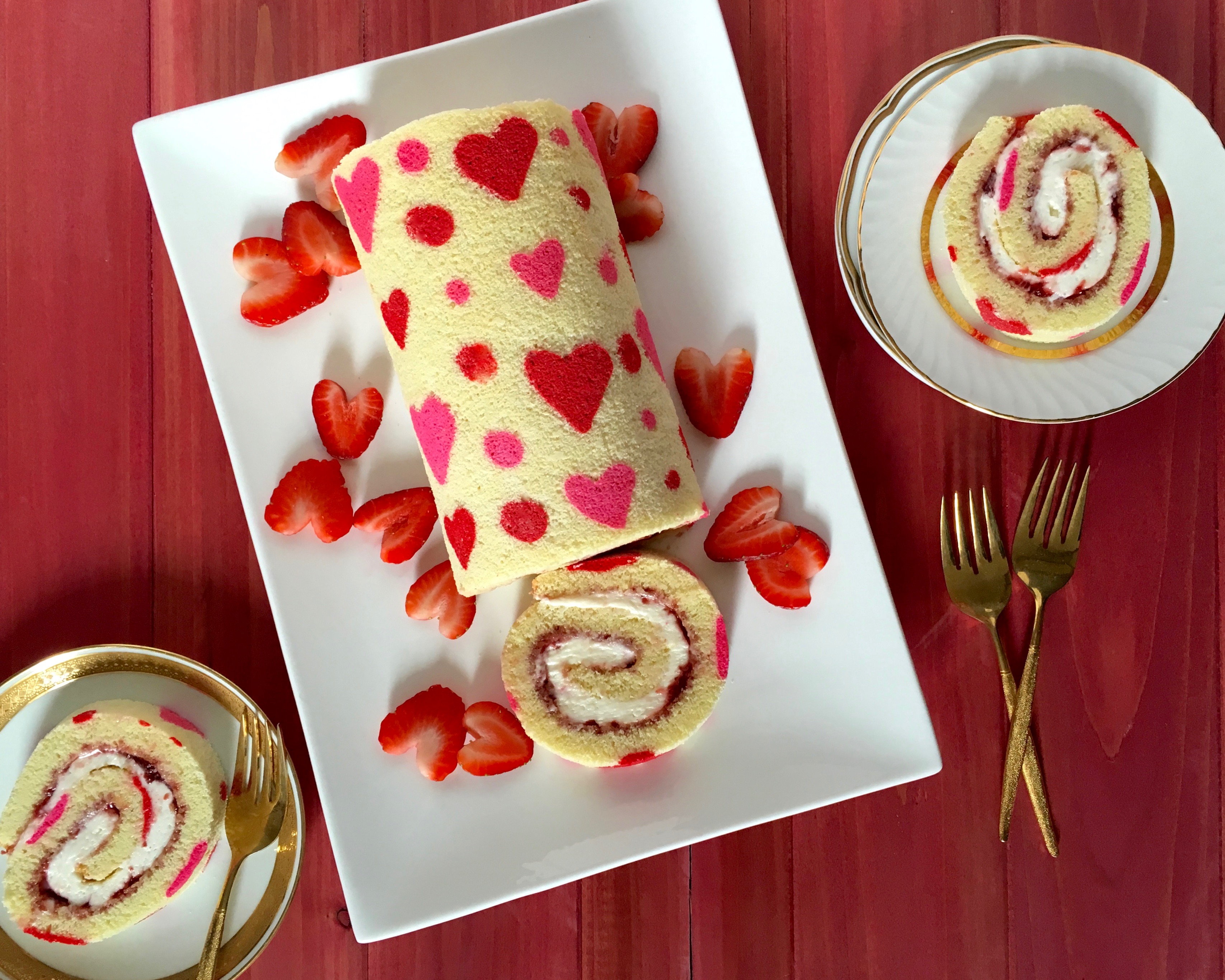 Recipe: You'lI fall in love with I Heart Strawberry Cake Roll