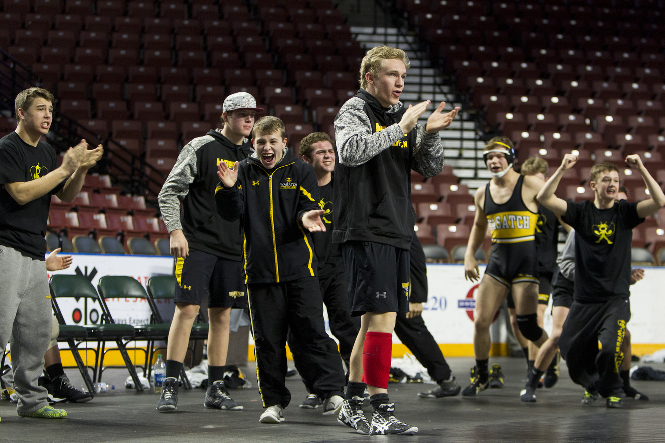 Bos, Wasps take first-day lead at 4A state wrestling tournament; PG rolls in 5A