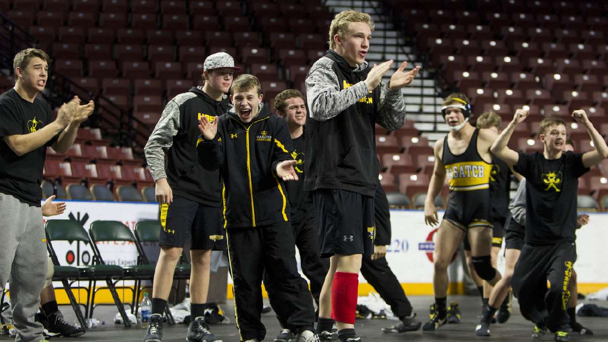 Bos, Wasps take first-day lead at 4A state wrestling tournament; PG rolls in 5A