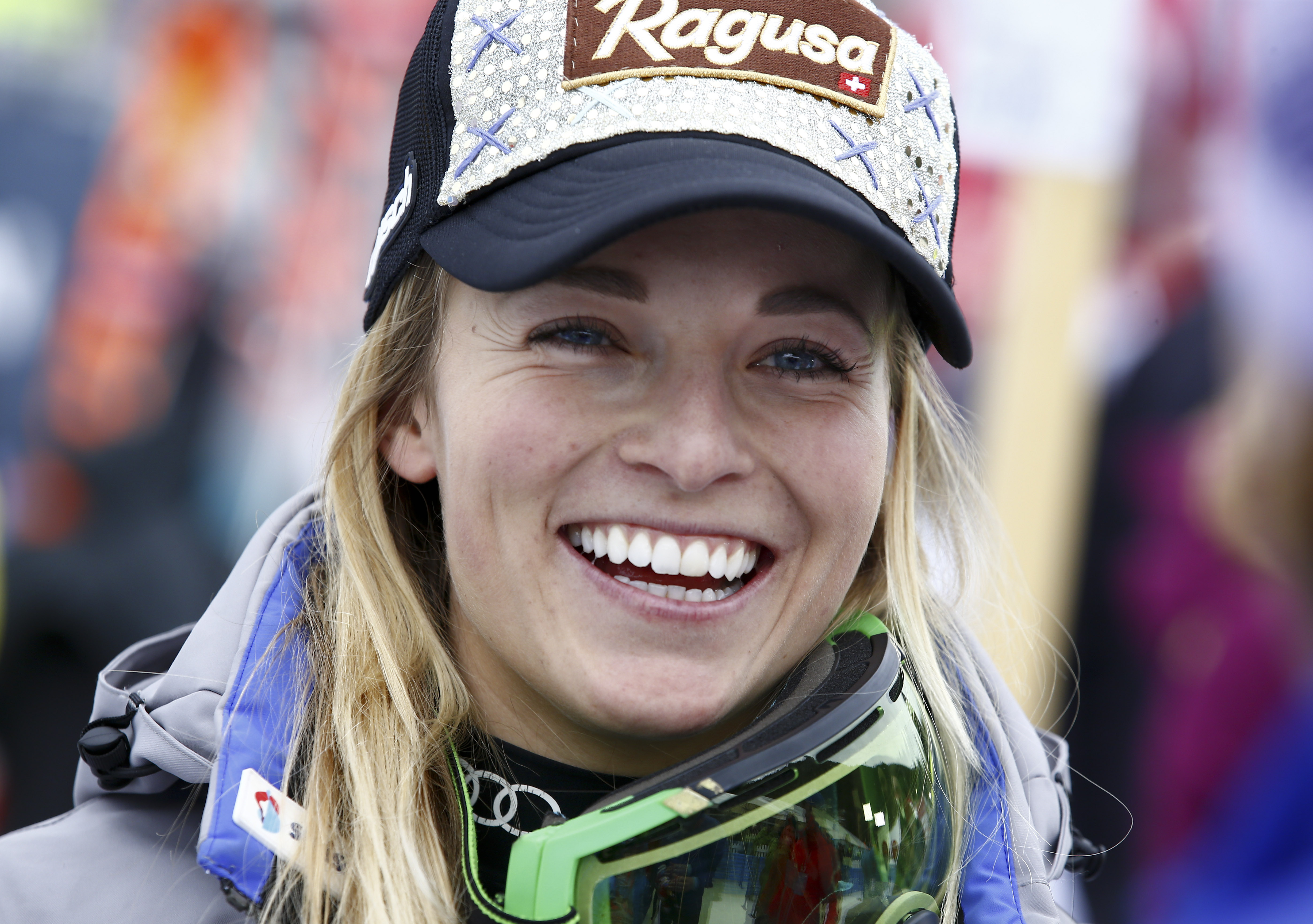 Gut leads opening downhill training; Vonn 16th in Crans