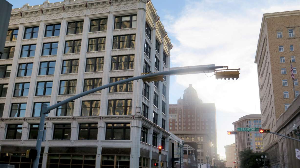 Revitalized El Paso ready to show off for papal tourists