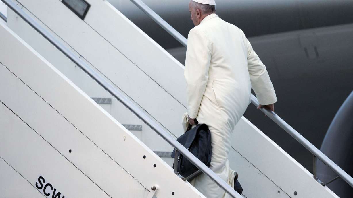 'Finally': Pope meets Russian Orthodox leader