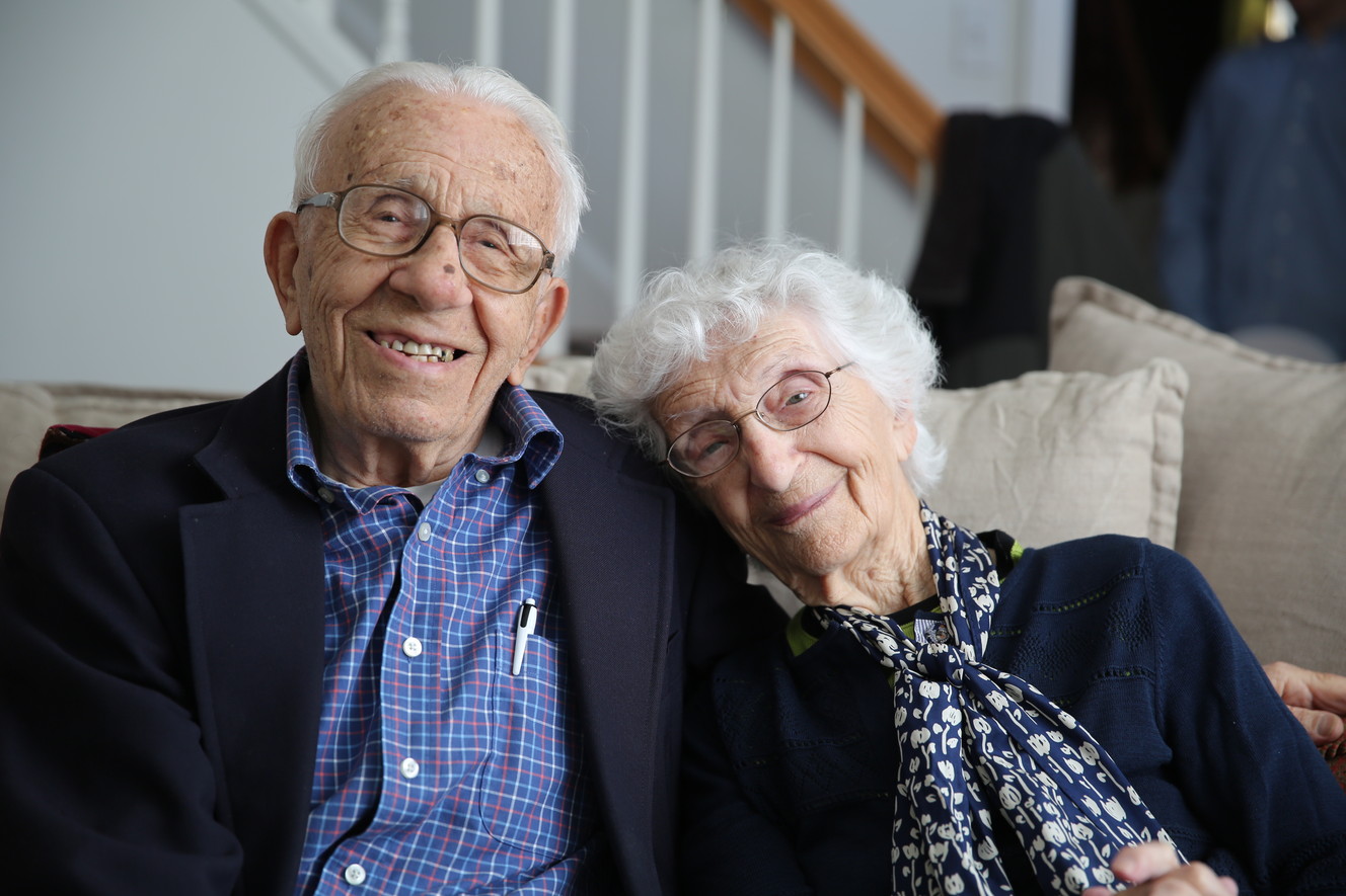 America's longest married couple offers relationship advice on Twitter