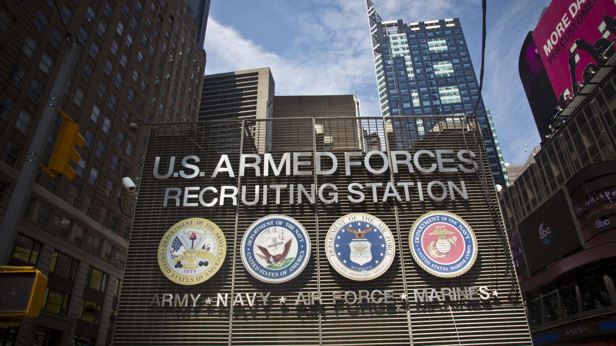 Army looks to recruit more women, adapt physical testing