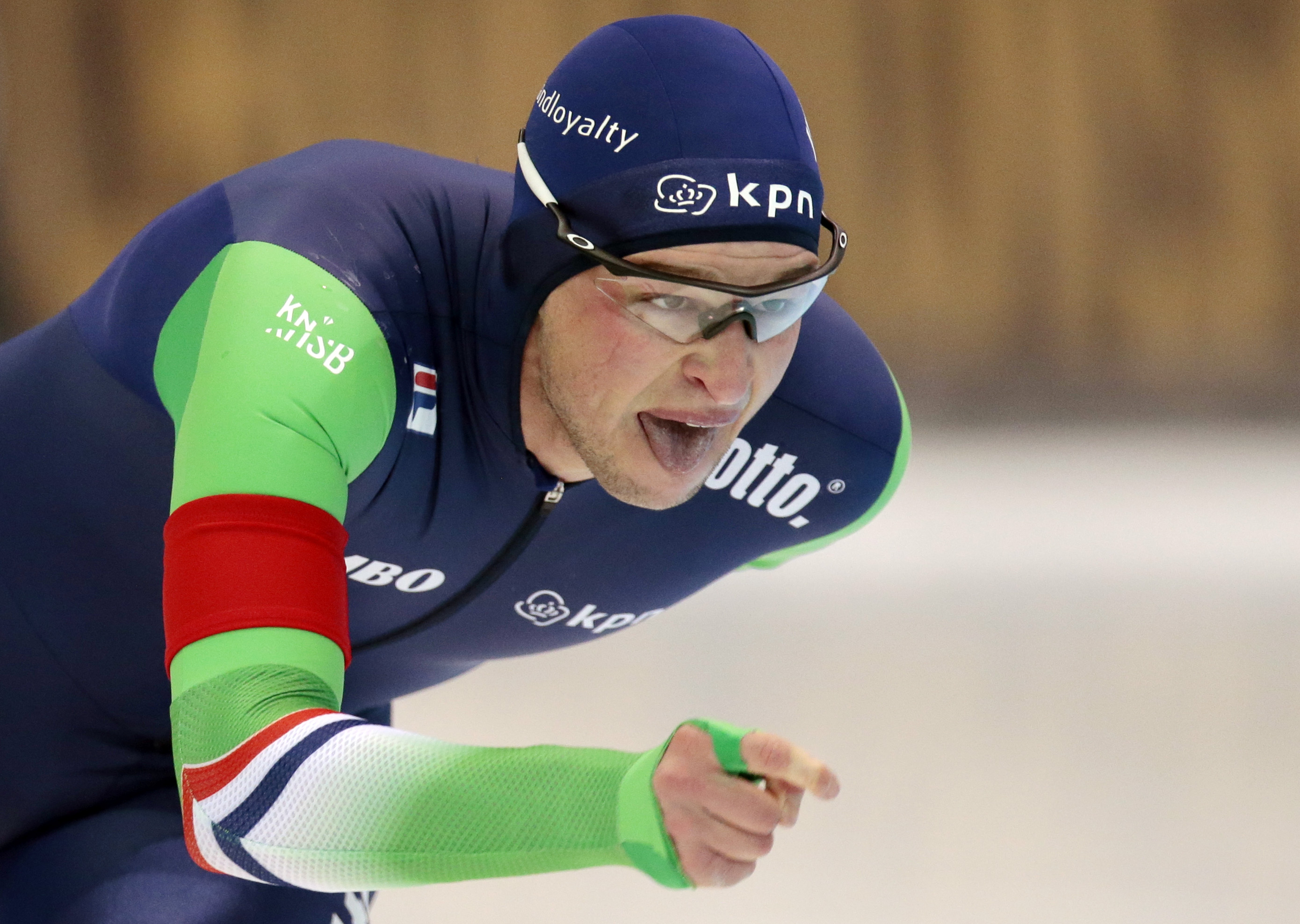 Unstoppable Kramer wins world 5,000m title
