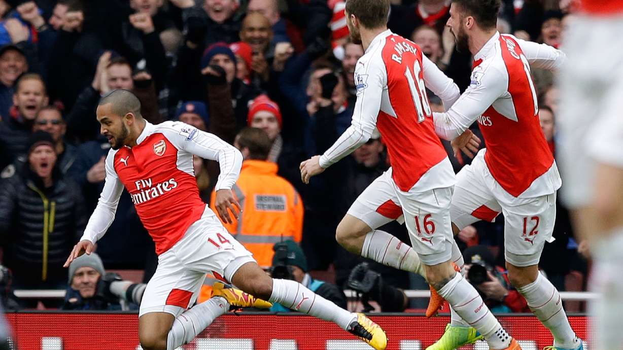 Leicester Premier League lead cut after 2-1 loss at Arsenal