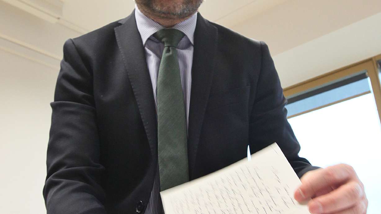 John Paul's letters to a woman show 'courageous' friendship