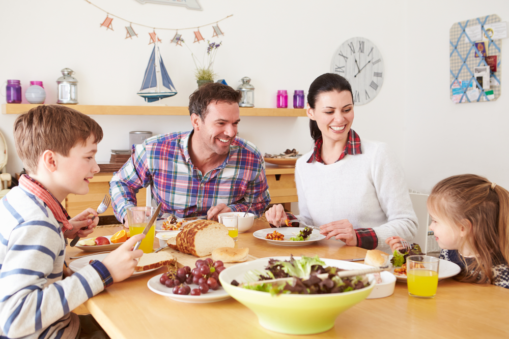 Secrets of successful meals with young kids