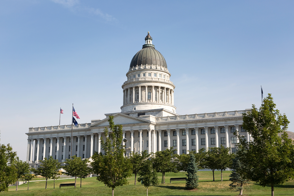 Utah lawmakers discuss crossing of Mormon faith, politics