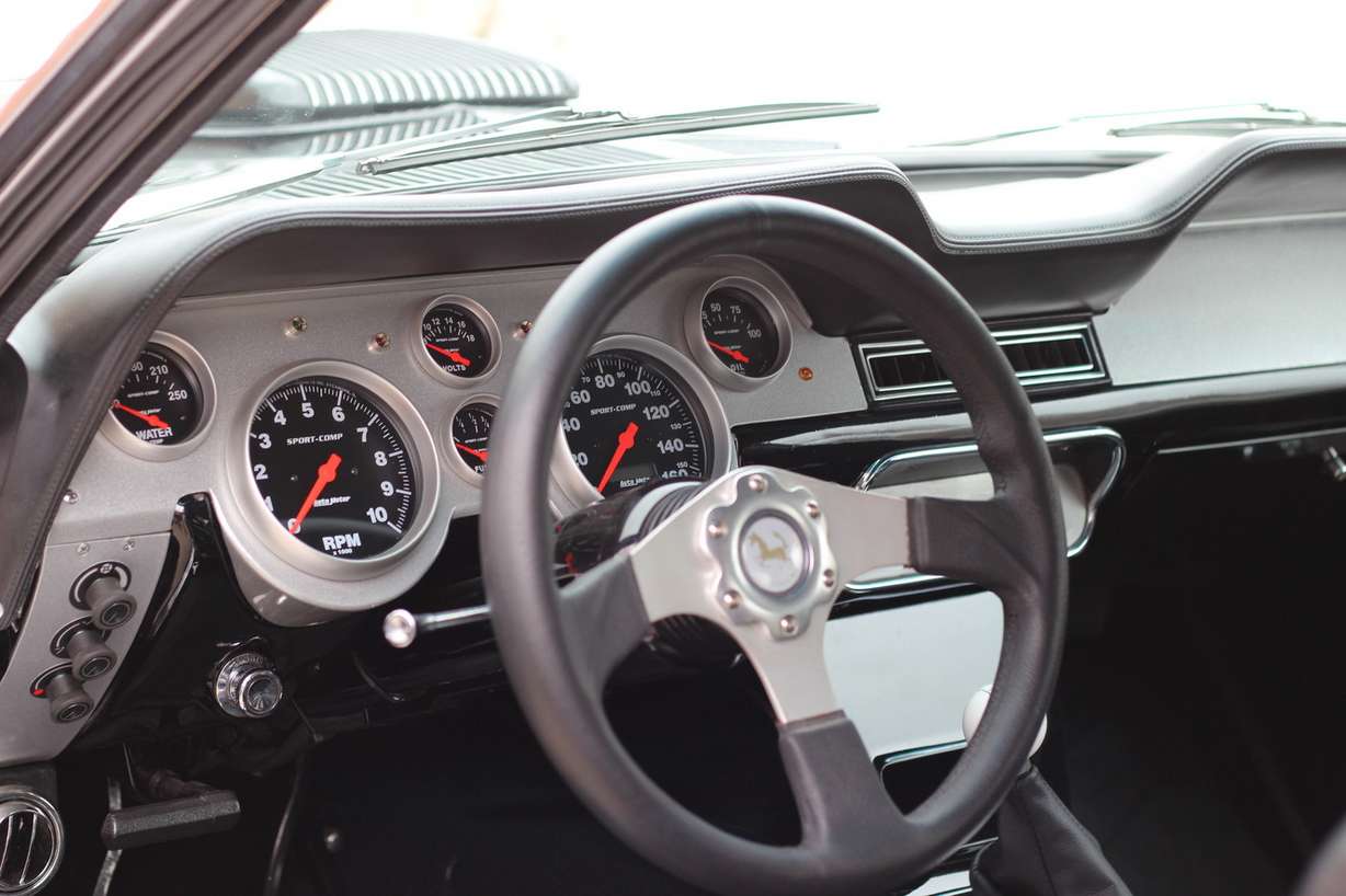 Putnam made the custom-built dash by hand and filled it with AutoMeter gauges. (Photo: Chase Christensen)