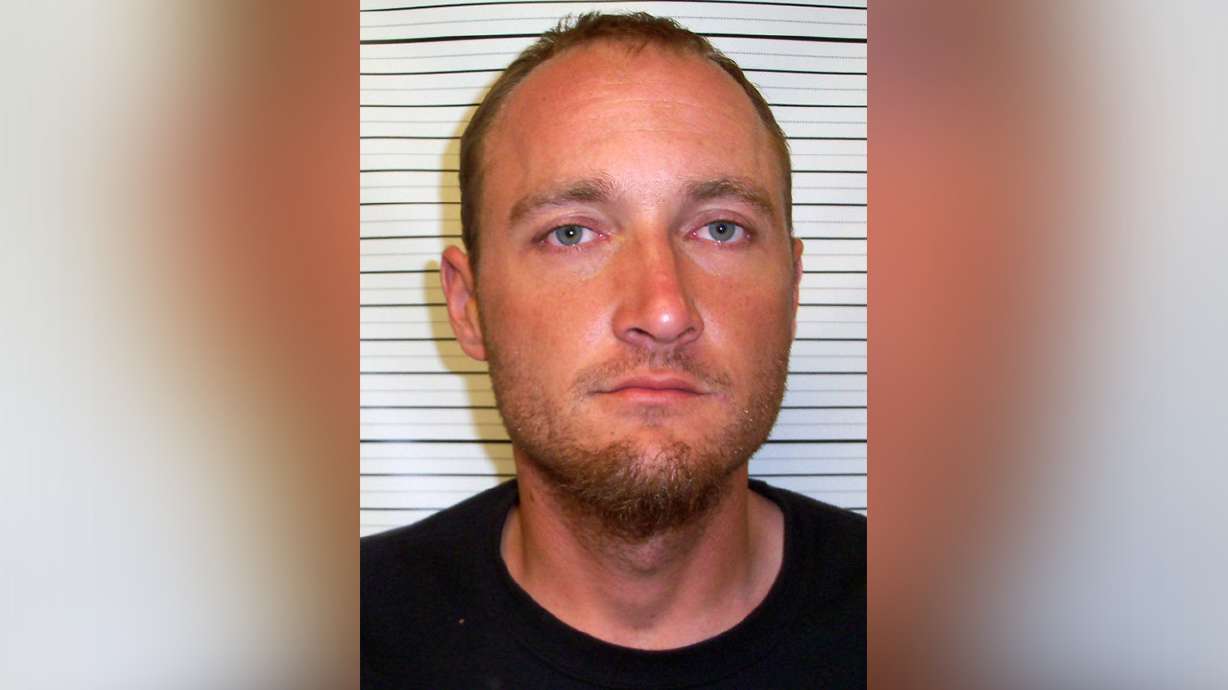 Sex offender returns to prison for trying to pick up kids in stolen school bus