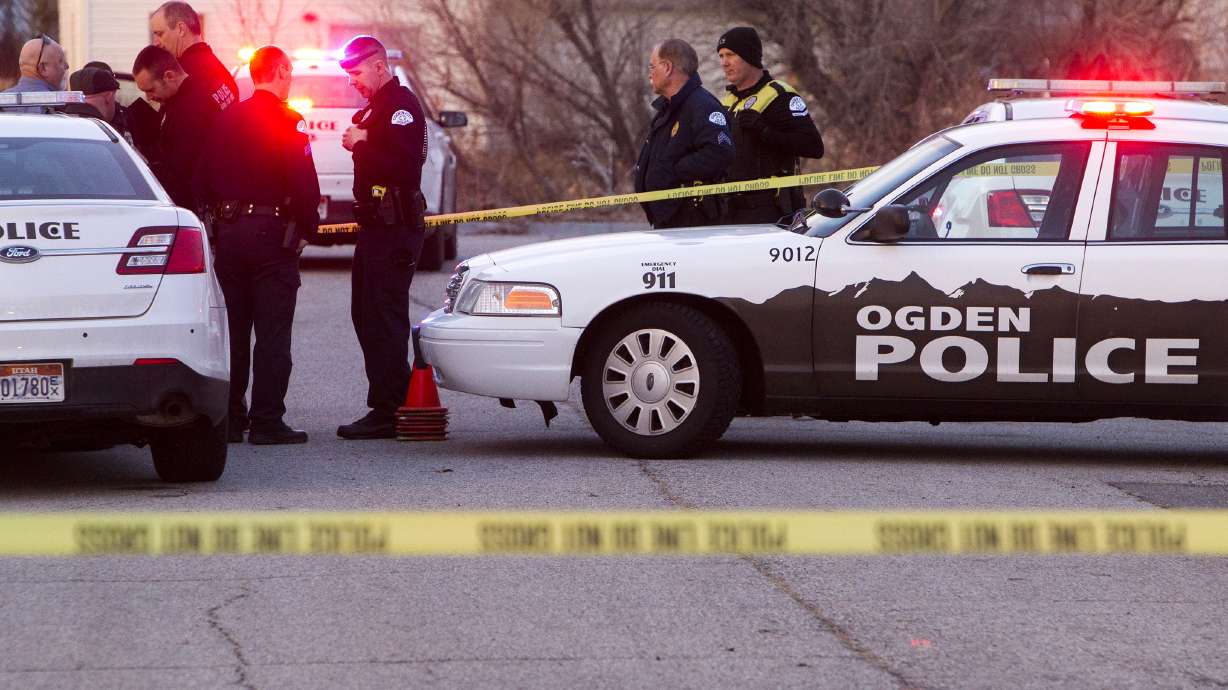 Officials approve pay raises for some Ogden police officers