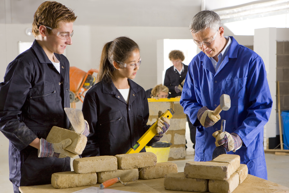 7 reasons to consider trade school over a 4-year college