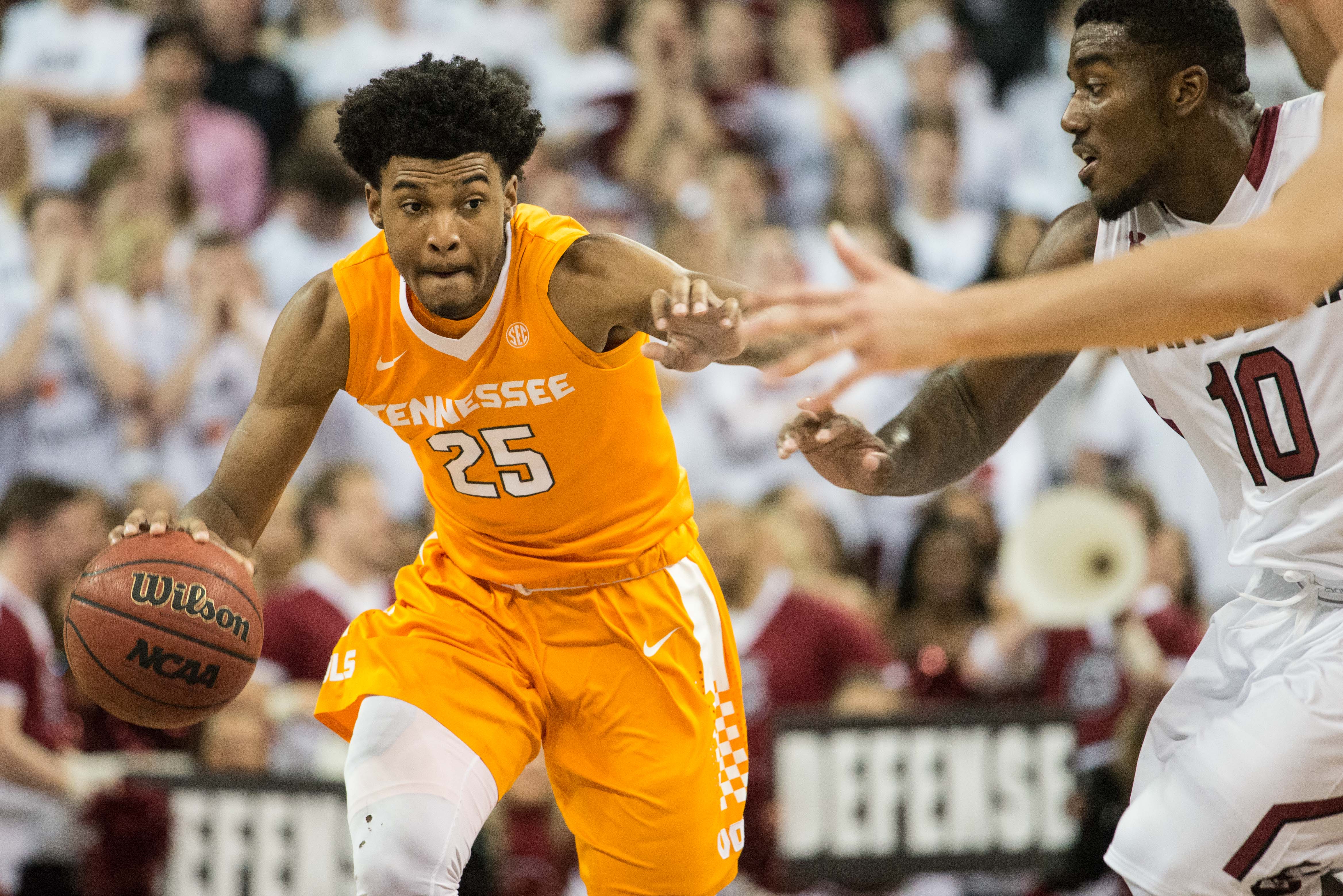 Notice leads South Carolina to 84-58 win over Tennessee