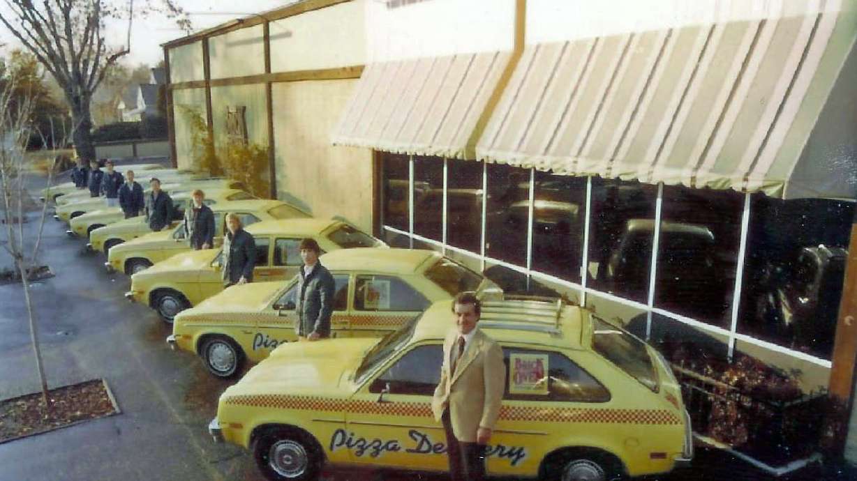 Locals fall in love with each other, pizza for last 60 years at Brick Oven