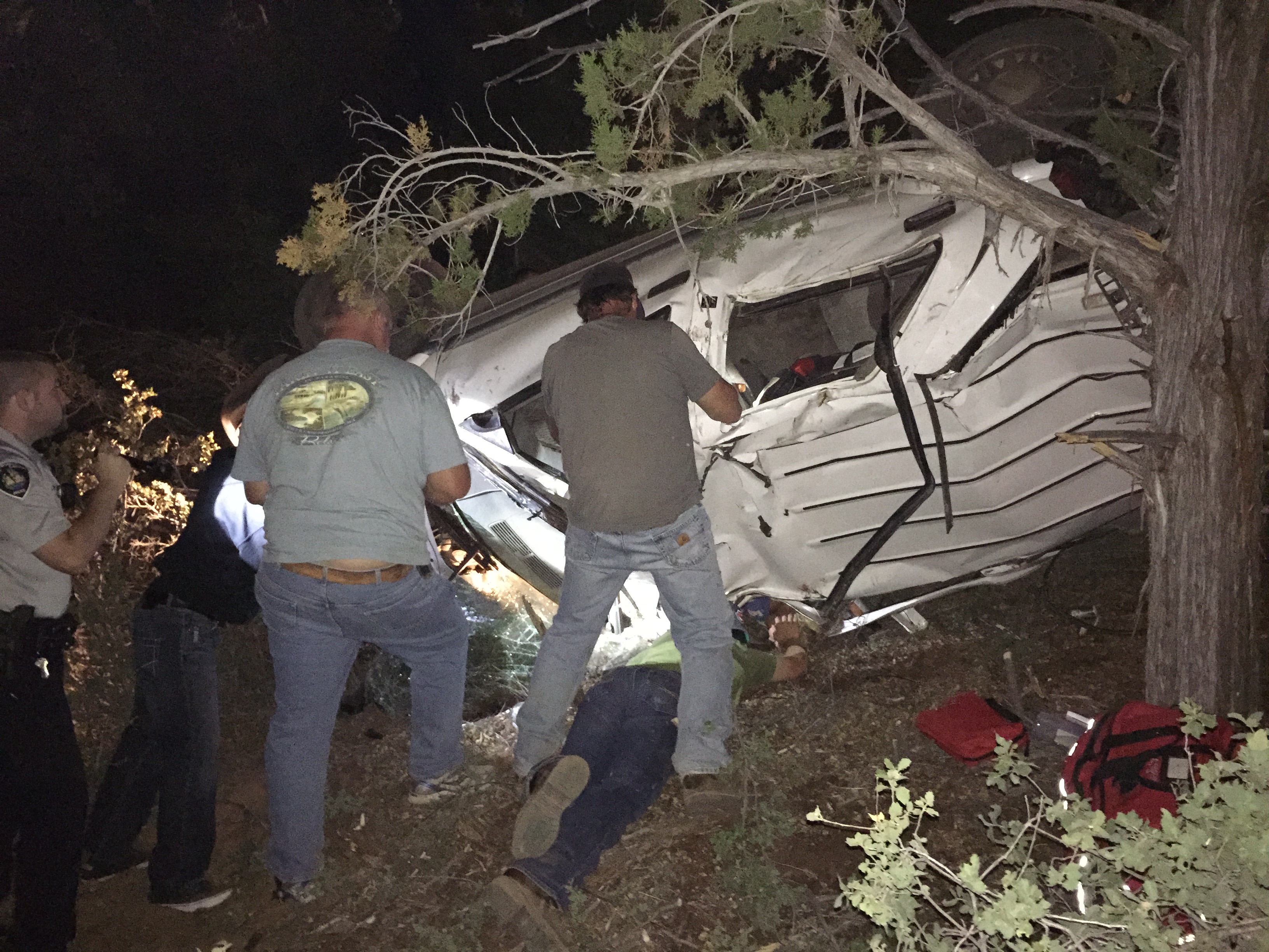 Woman, son rescued from crash with help from 'familiar' passerby