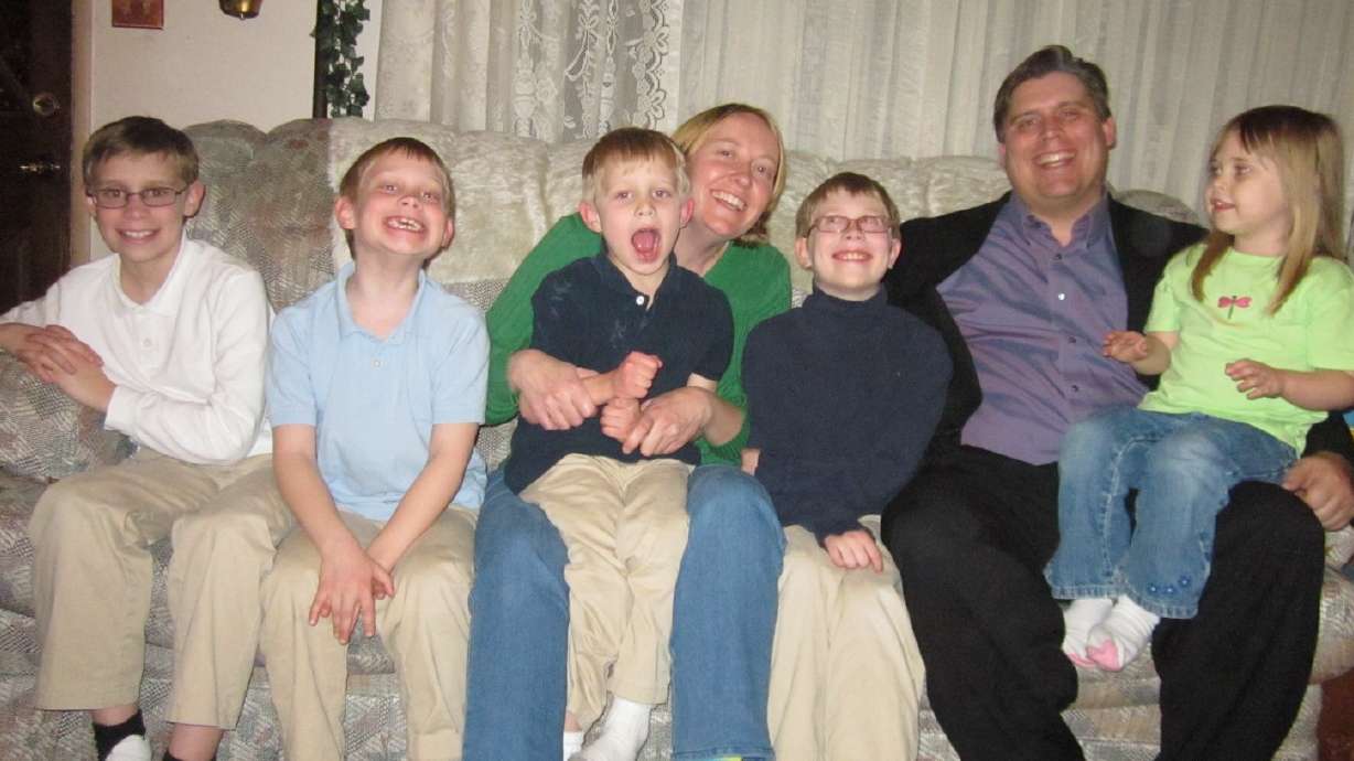 3 kids share leap day birthday in Payson family