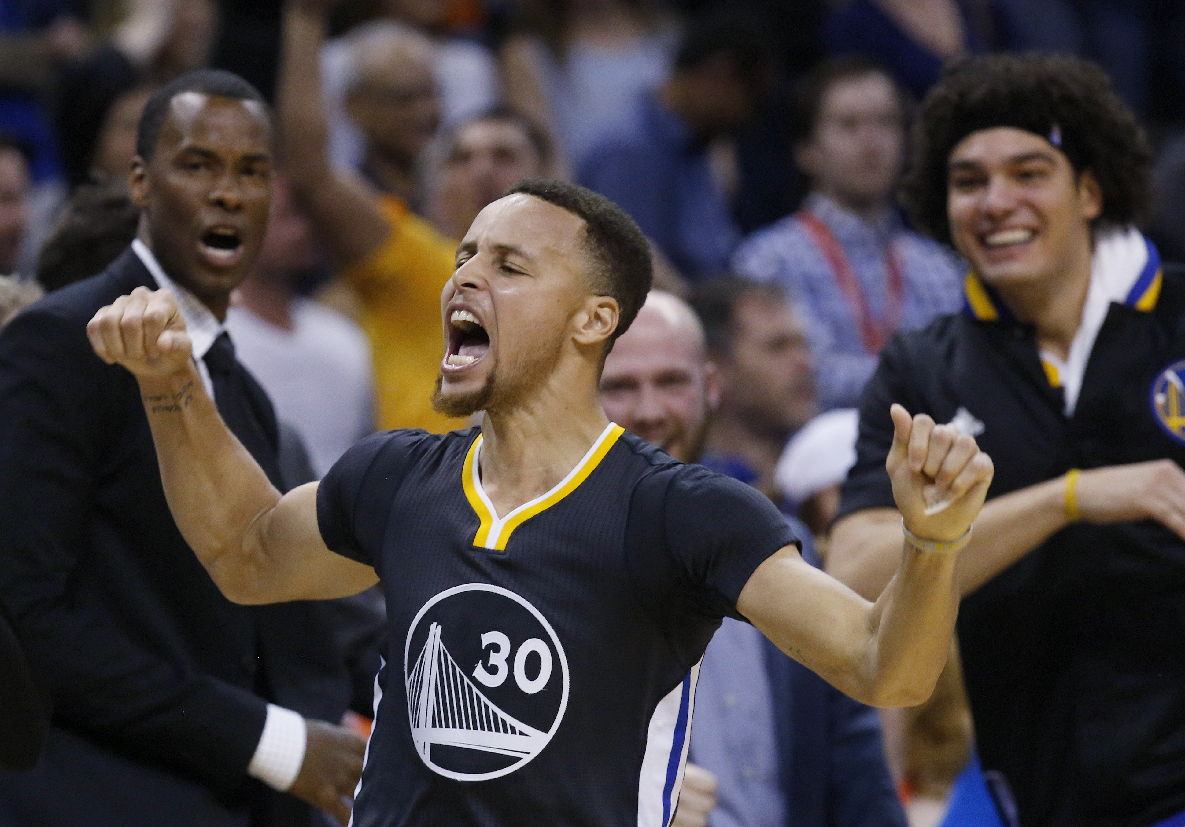 Warriors clinch NBA playoff spot with 6 1/2 weeks to spare