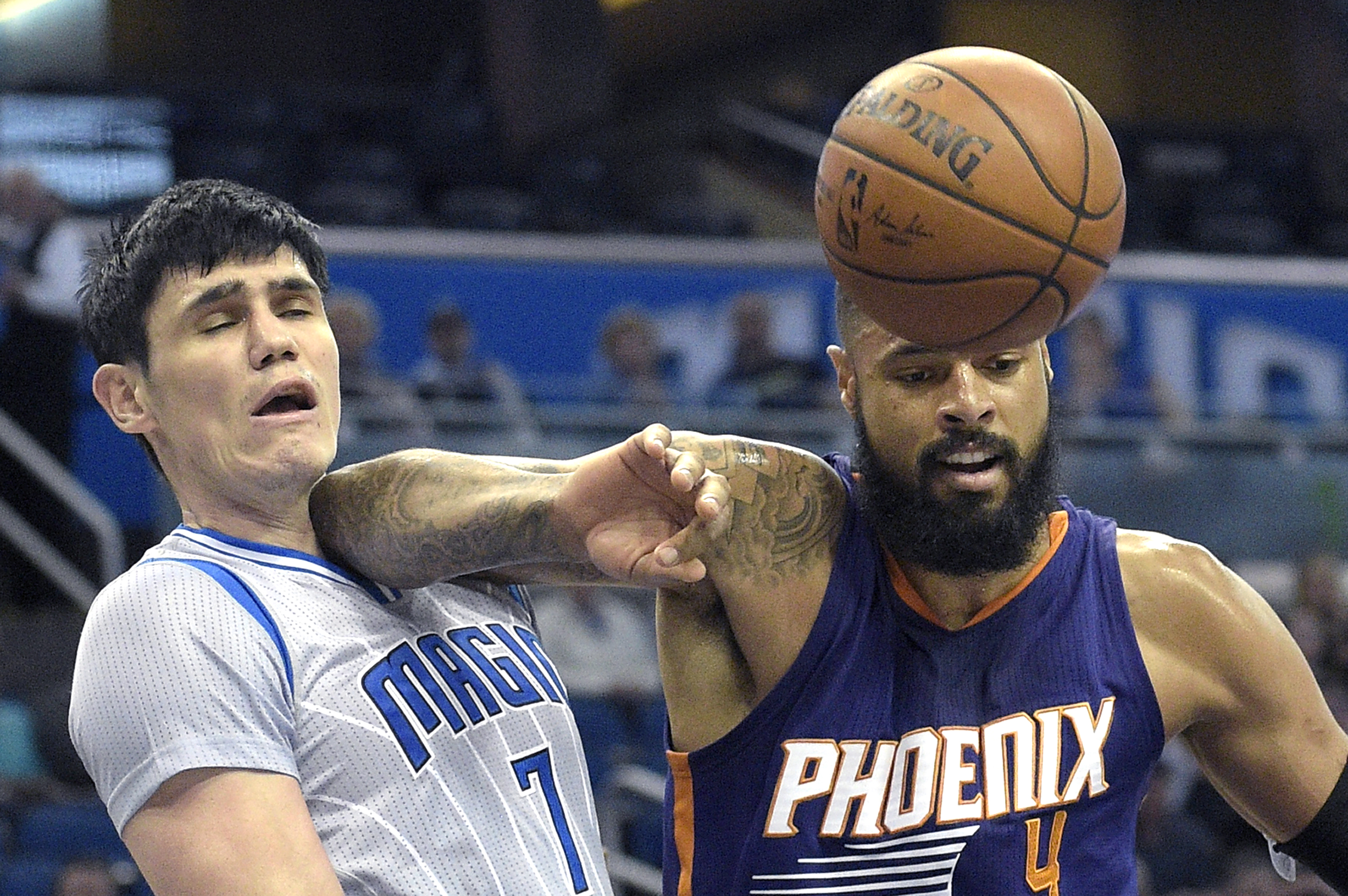 Suns beat Magic to end 17-game road losing streak